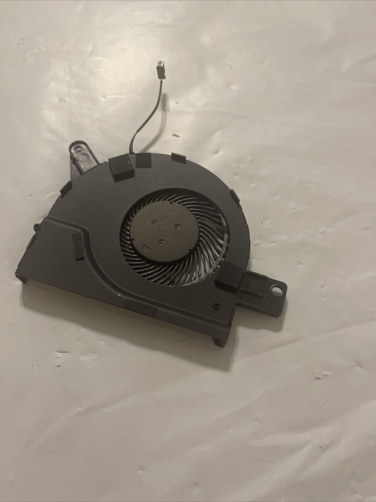 Genuine Dell Latitude 5580 5590 CPU Cooling Fan DC28000IYFL 09VK27 9VK27 P2