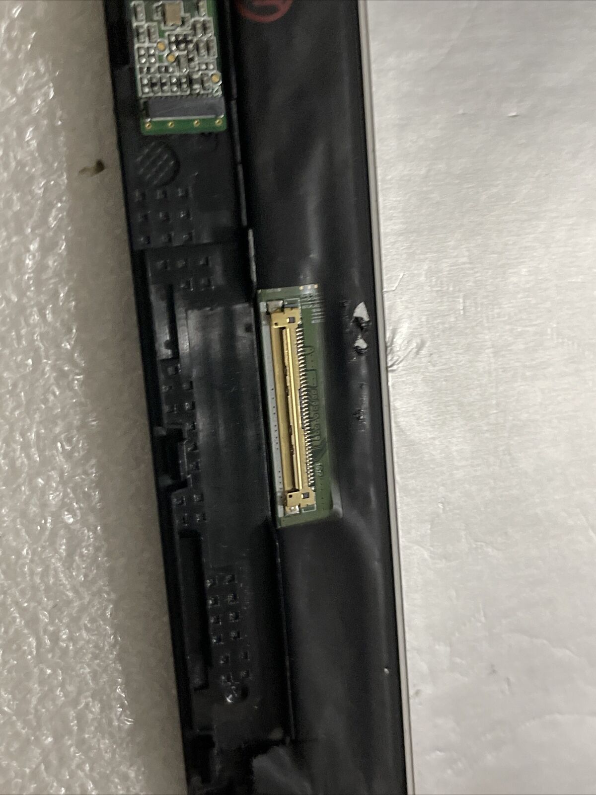 Dell Chromebook 11 5190 2-in-1 Touchscreen WXGAHD LCD EMR 10KRY HCW77 H2 S8