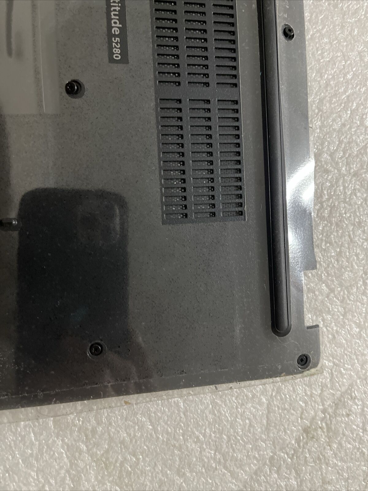 Genuine Dell LATITUDE 5280 Laptop Bottom Base  Cover 09W2WJ 9W2WJ H1 B3