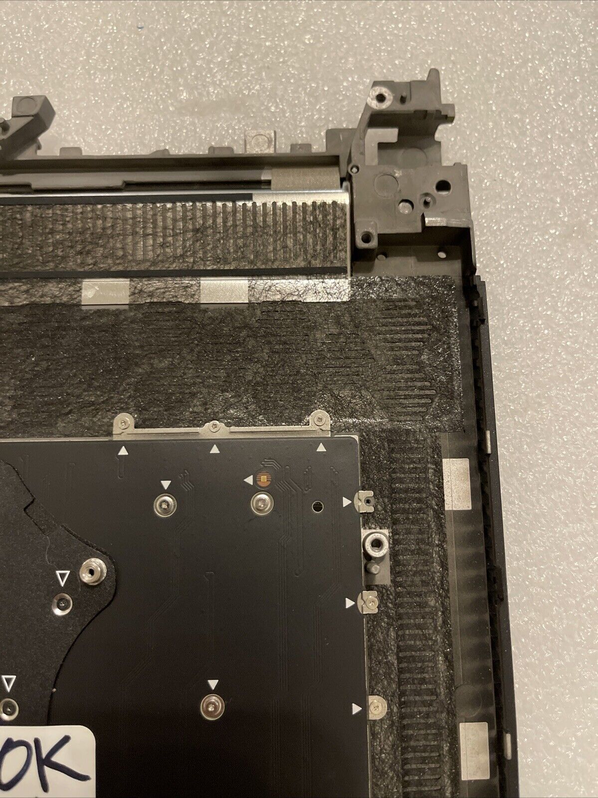 Genuine Dell Alienware x15 R1 Laptop Palmrest US RGB BCL Keyboard 0V6M0K JTP4