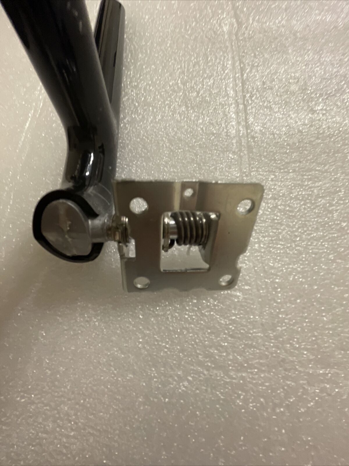 Genuine  Dell Hinge I5490-3930BLK-PUS FTTR8 0FTTR8