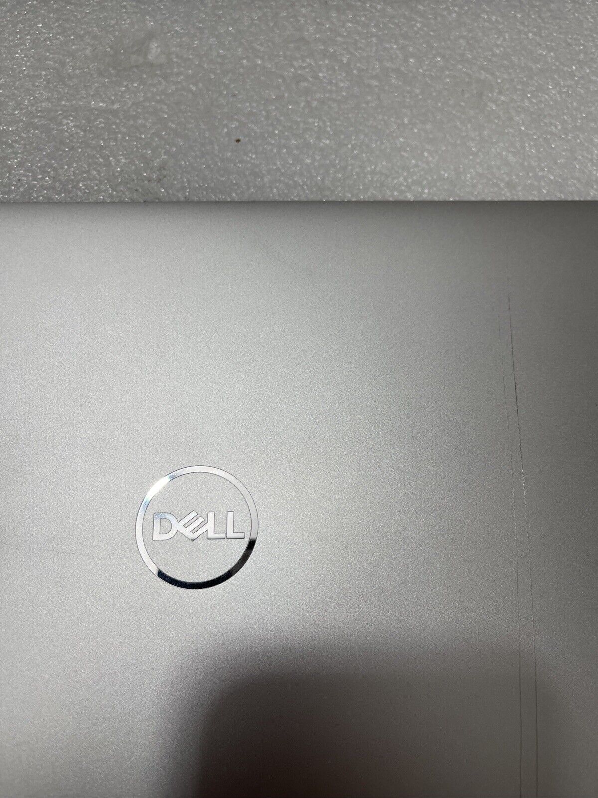 Dell XPS 9320 Plus 13.4" Oled Touchscreen  29WPH VNRJ0 DqJ1 Scratch On Top Lid