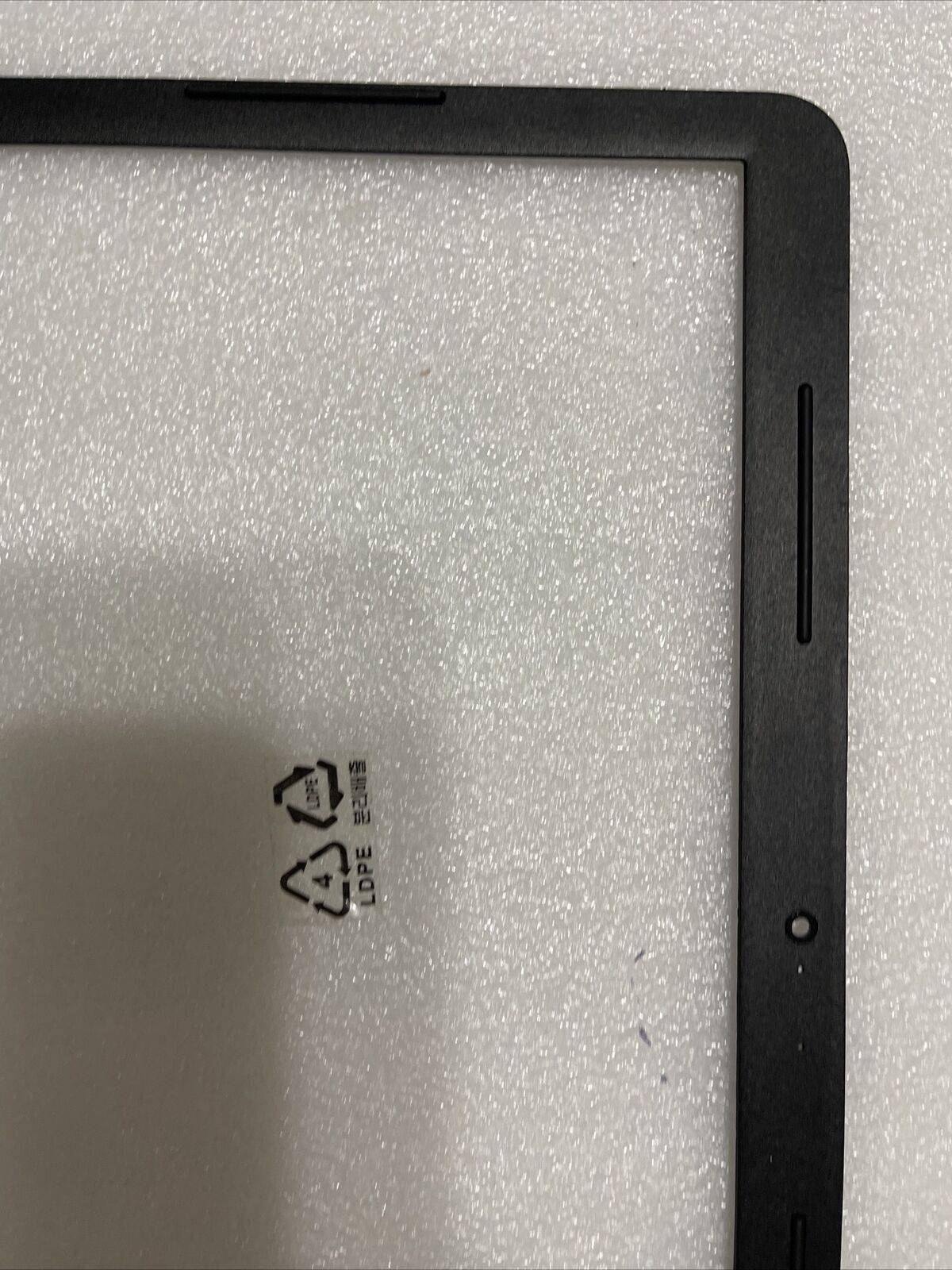 Genuine Dell Latitude 3300 13.3 Touchscreen Front Trim LCD Bezel RCM38 0RCM38 N6