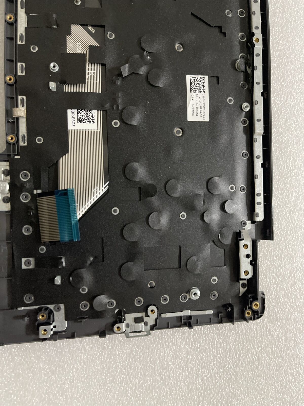 Genuine Dell Latitude 3410 E3410 Laptop Palmrest Spanish Keyboard  0MC2P NSb5