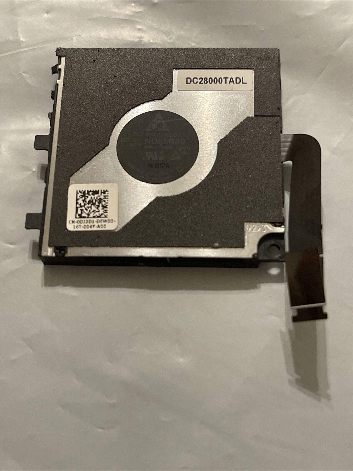 Genuine DELL  latitude 7320 CPU cooling FAN Sunon  DJ2D1 0DJ2D1 p5