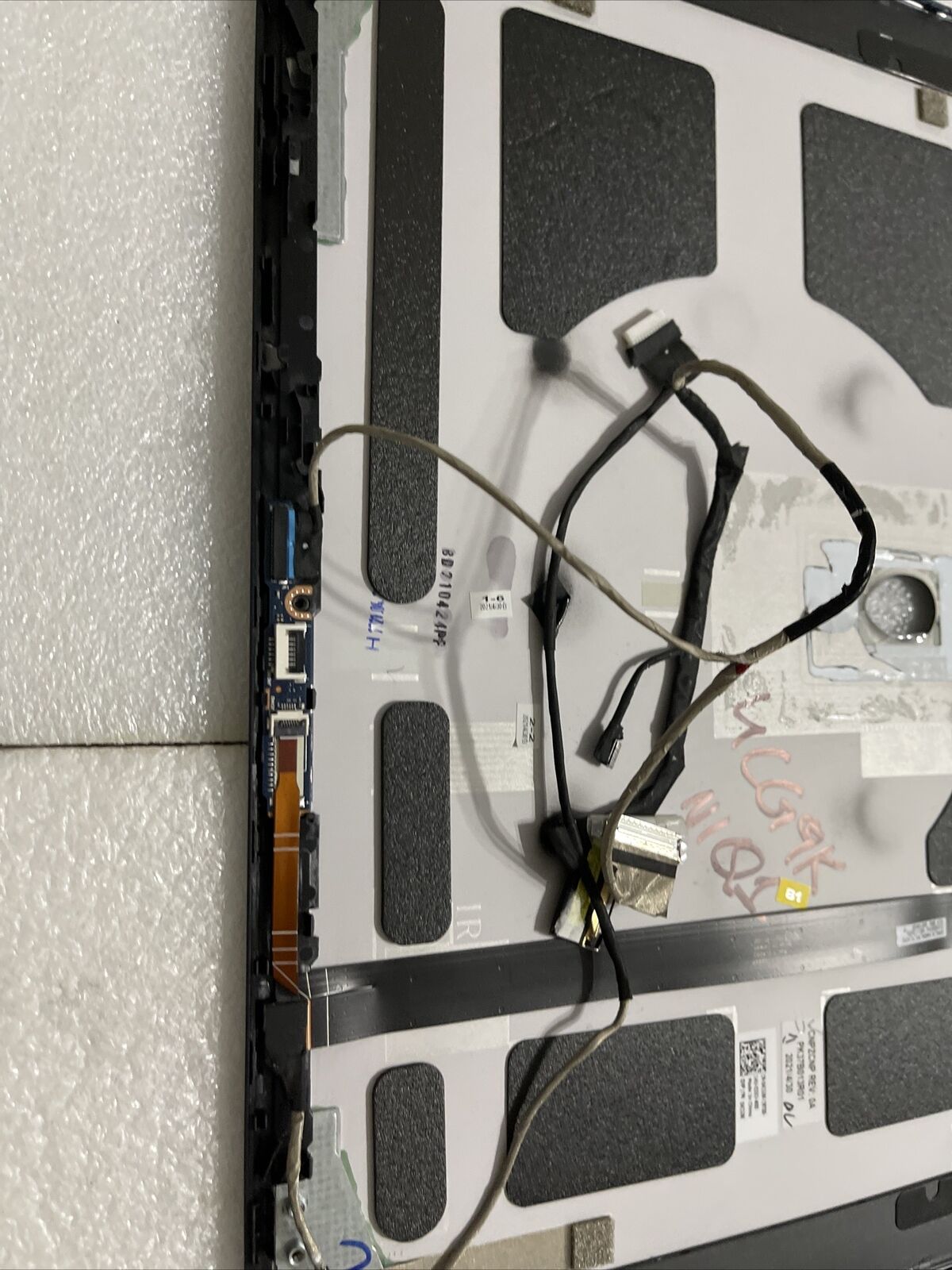 Dell Alienware M15 R5 R6 LCD Back Cover   Camera Cables 4CG9K N1Q1 Missing logo