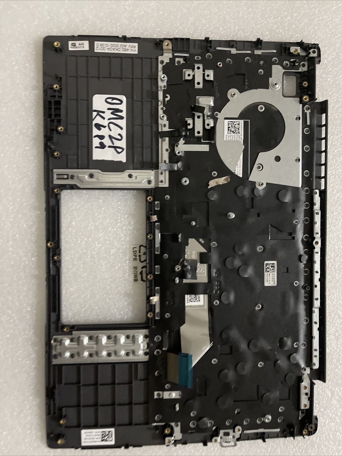 Genuine Dell Latitude 3410 Laptop Palmrest Us Eng Keyboard 093MG 0MC2P K6 P9