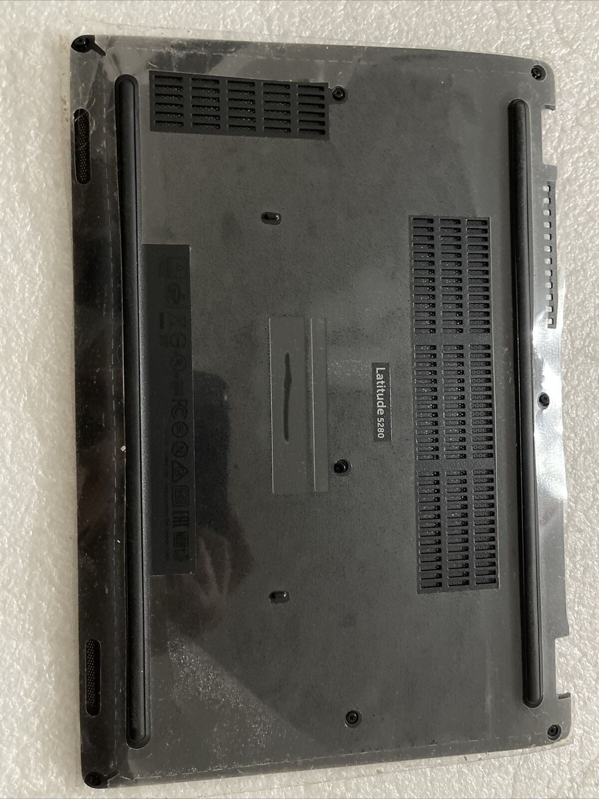 Genuine Dell LATITUDE 5280 Laptop Bottom Base  Cover 09W2WJ 9W2WJ H1 B3