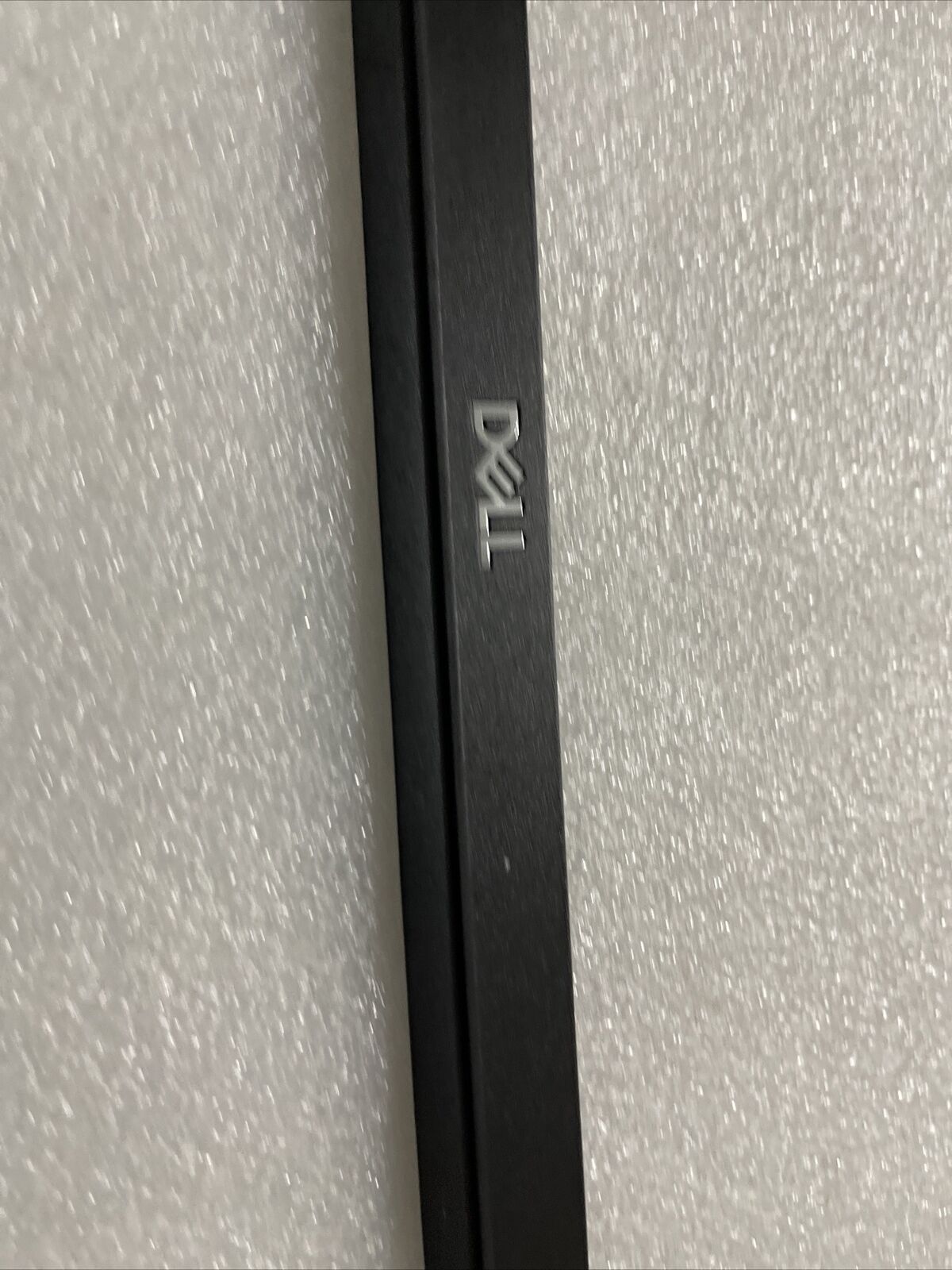 Genuine Dell Latitude 5410 LCD Front Trim Bezel Plastic Cover R5YKP 0R5YKP N4