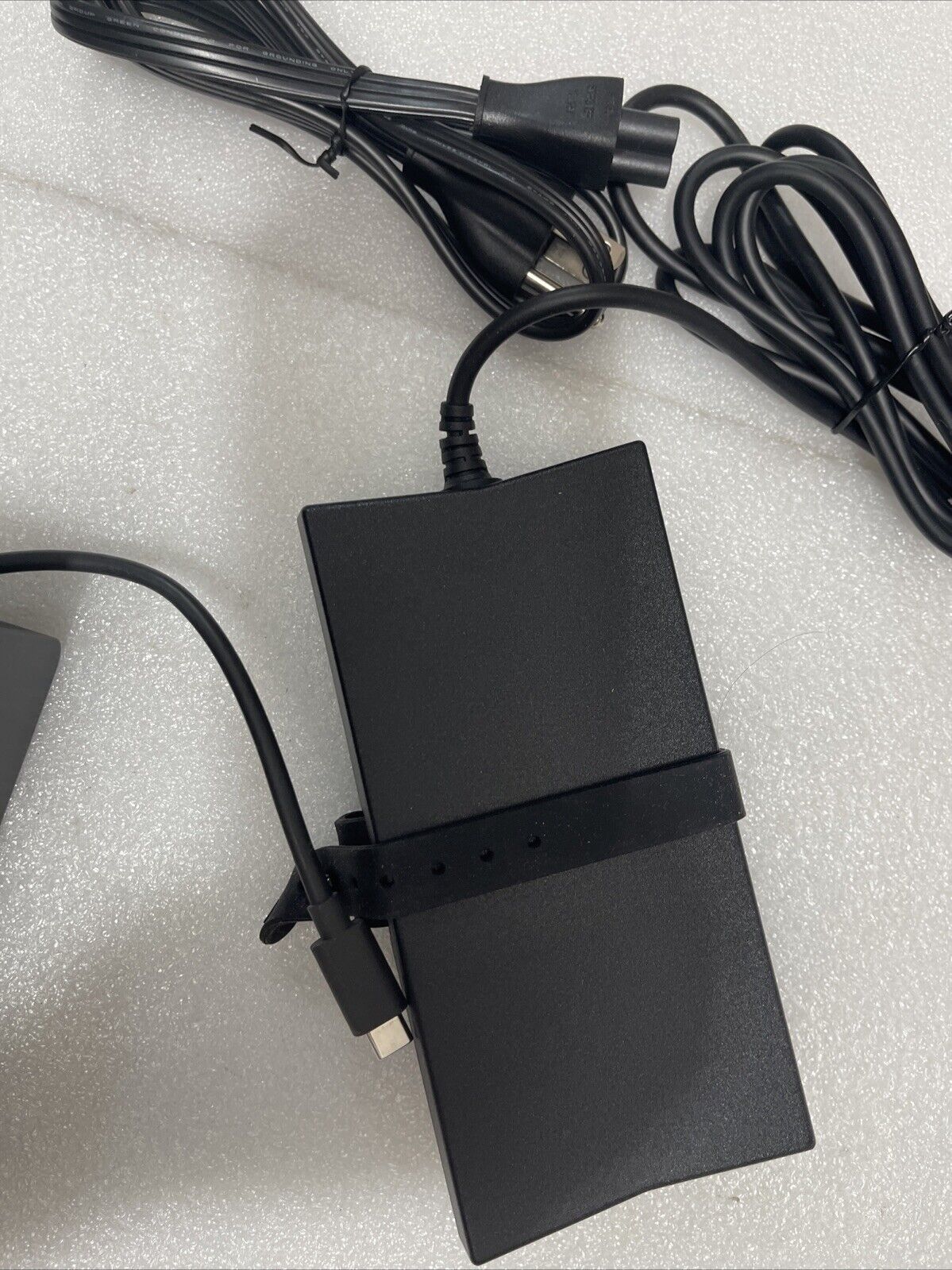 Dell UD22 Universal Dock USB-C Docking Station K22A w/ 130W Adapter GPVYV H1 D1
