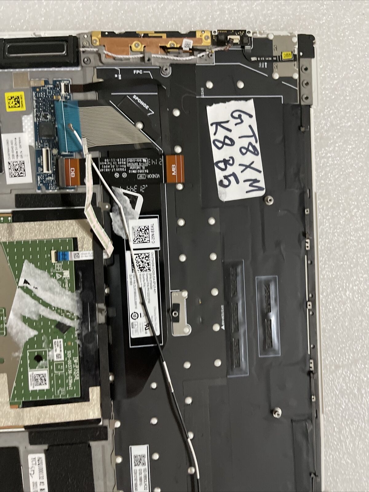 Genuine Dell XPS 9300 Palmrest US Keyboard Touchpad Speakers Extras GT8XM K8B5