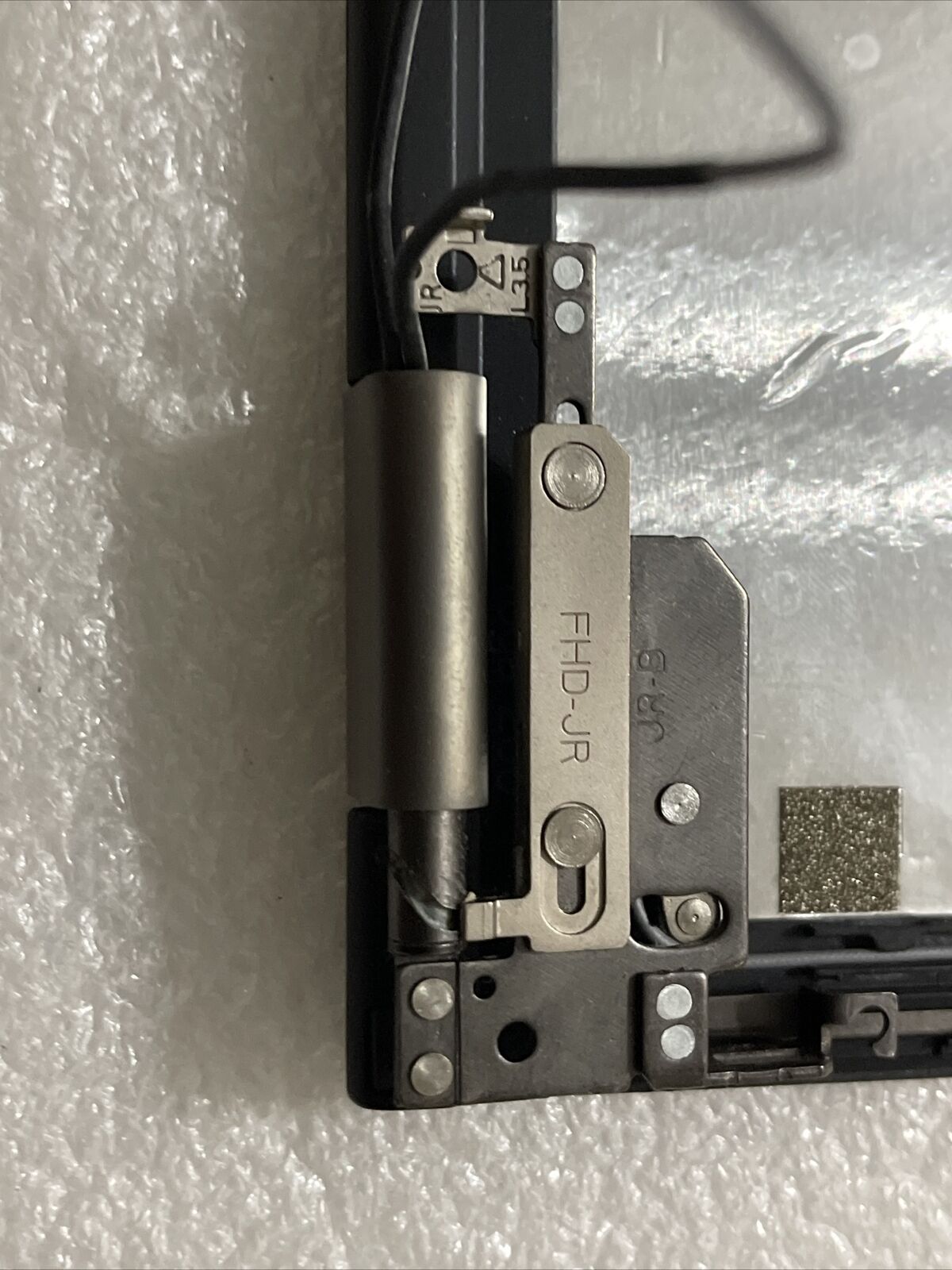 Genuine Lenovo Yoga 260 LCD Rear Back Cover  Hinges Camera AQ1EY000200 H1 N1