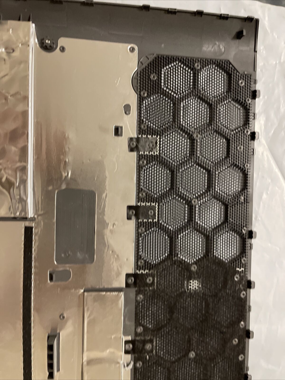 Genuine Dell Alienware Area-51 R2 Laptop Bottom Base Cover 62RH9 062RH9 B6