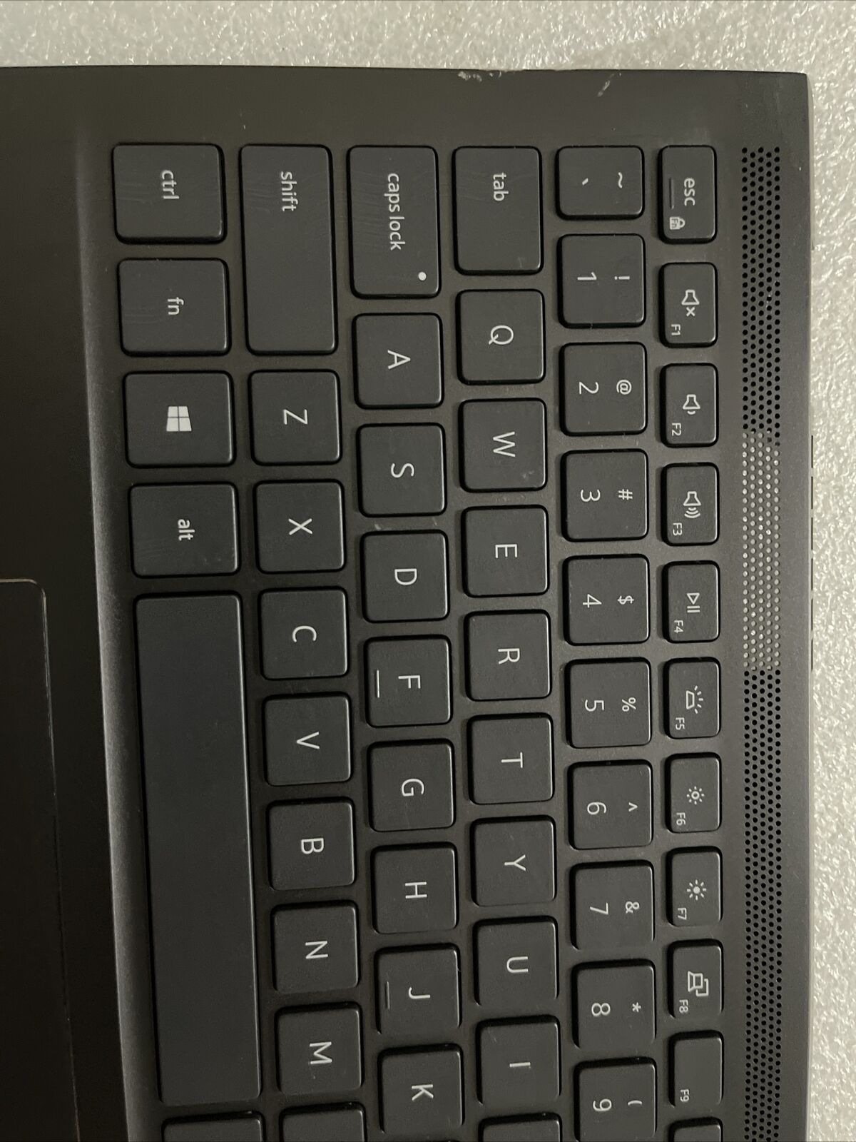 Dell Inspiron 15 7590 Palmrest US/EN BCL Keyboard  SPEAKERS Extras 2KF2N S2 P6