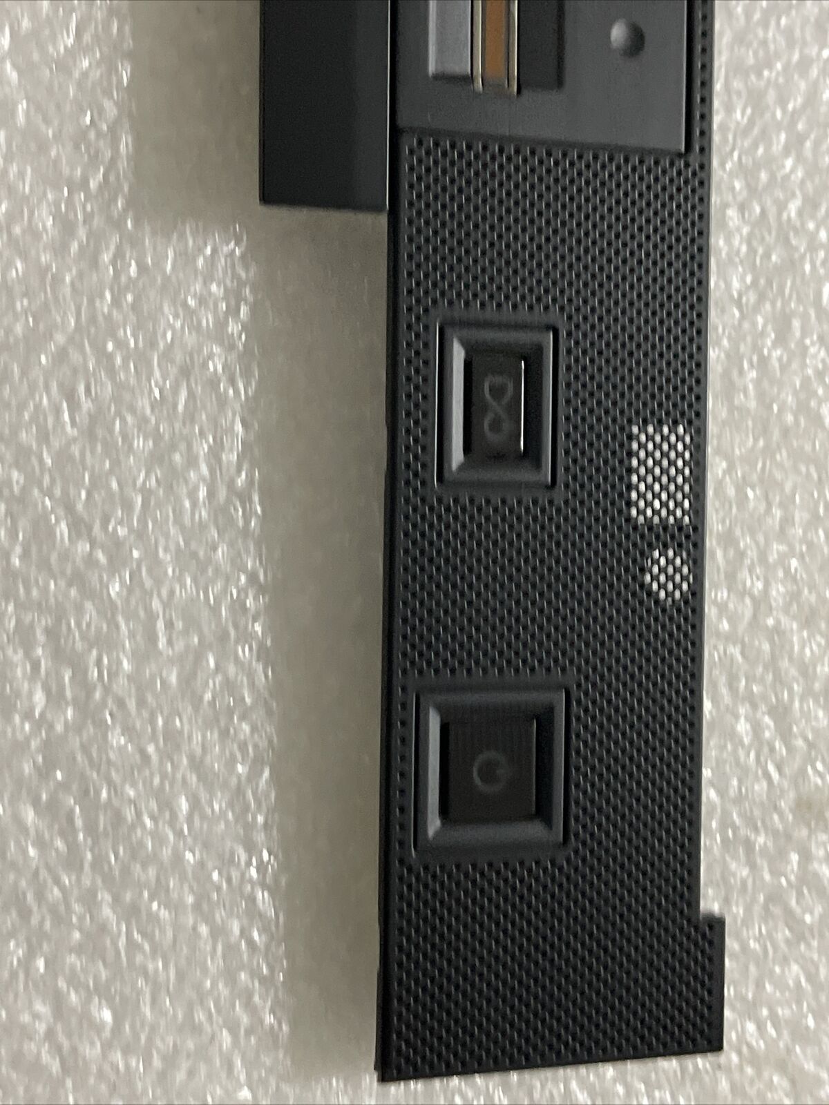 Dell Precision M6500 Center Media Bezel Panel Power Button Fingerprint RDR FRNJN