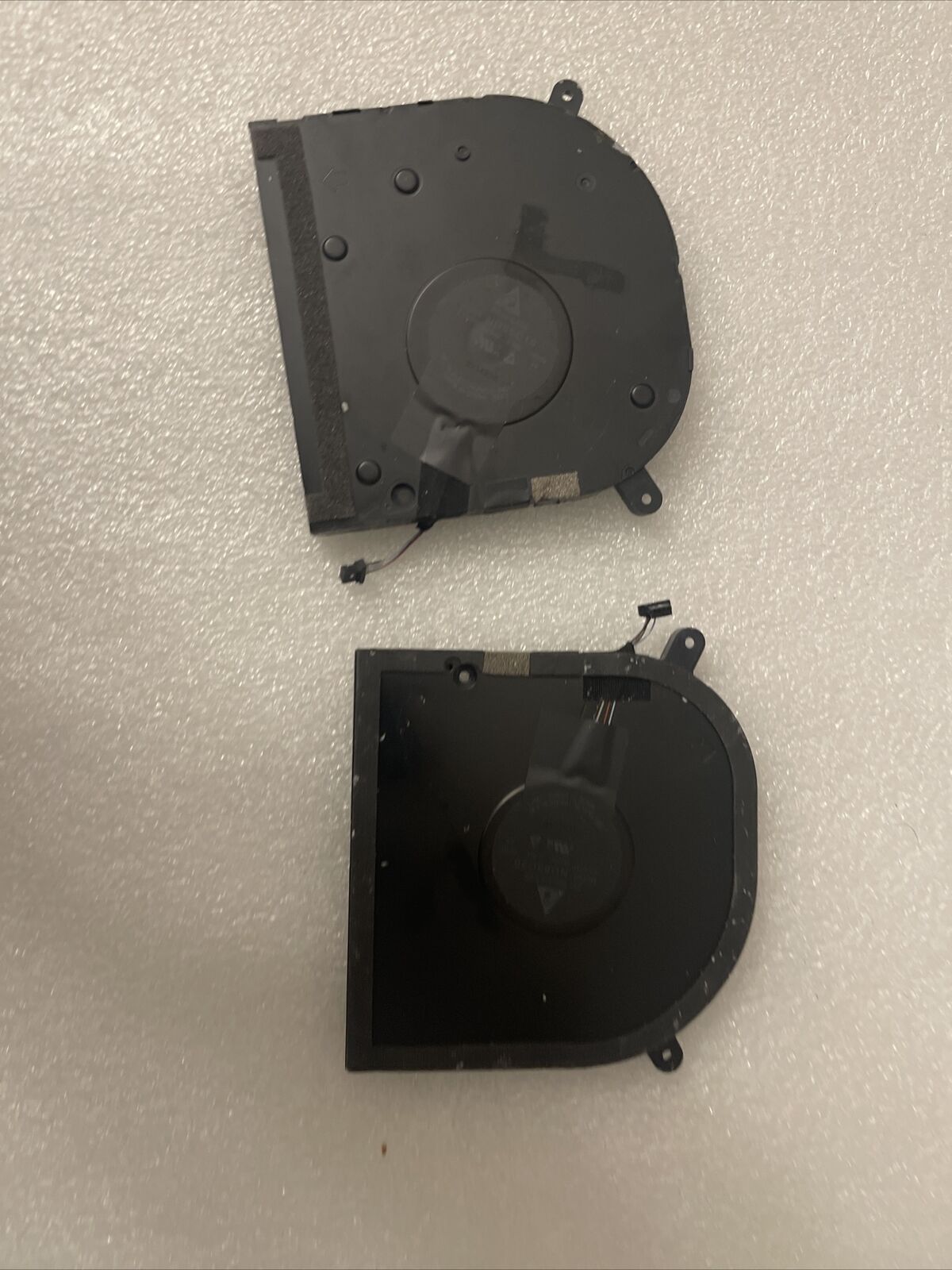 Genuine DELL XPS 17 9720 Laptop CPU GPU Fans Fan 1 Fan2 DC5V 0MXF81 0P2FY9