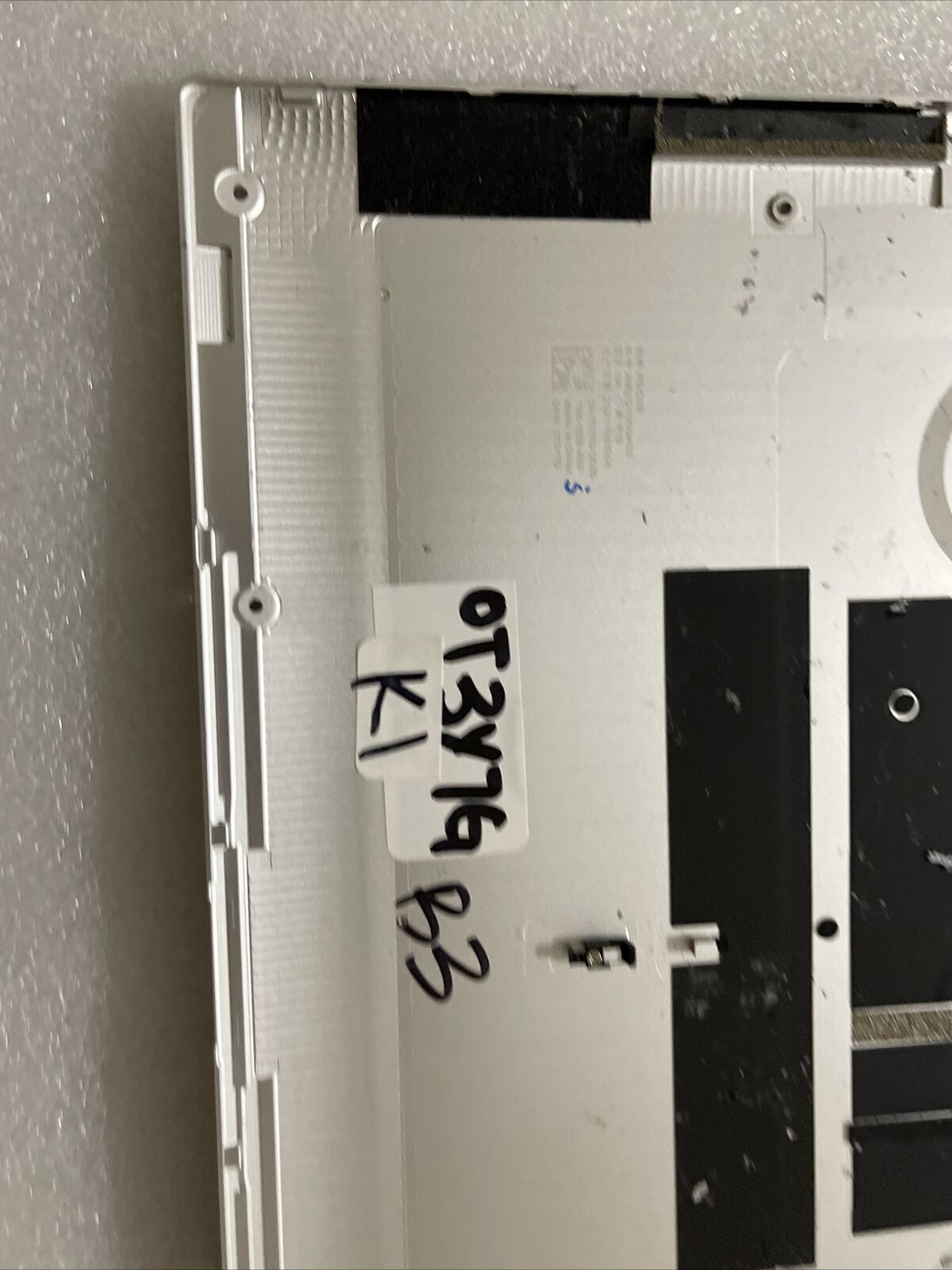 Dell OEM XPS 13" 9300 Laptop Bottom Base Metal Cover Assembly T3Y7G k1 B3 gradeb