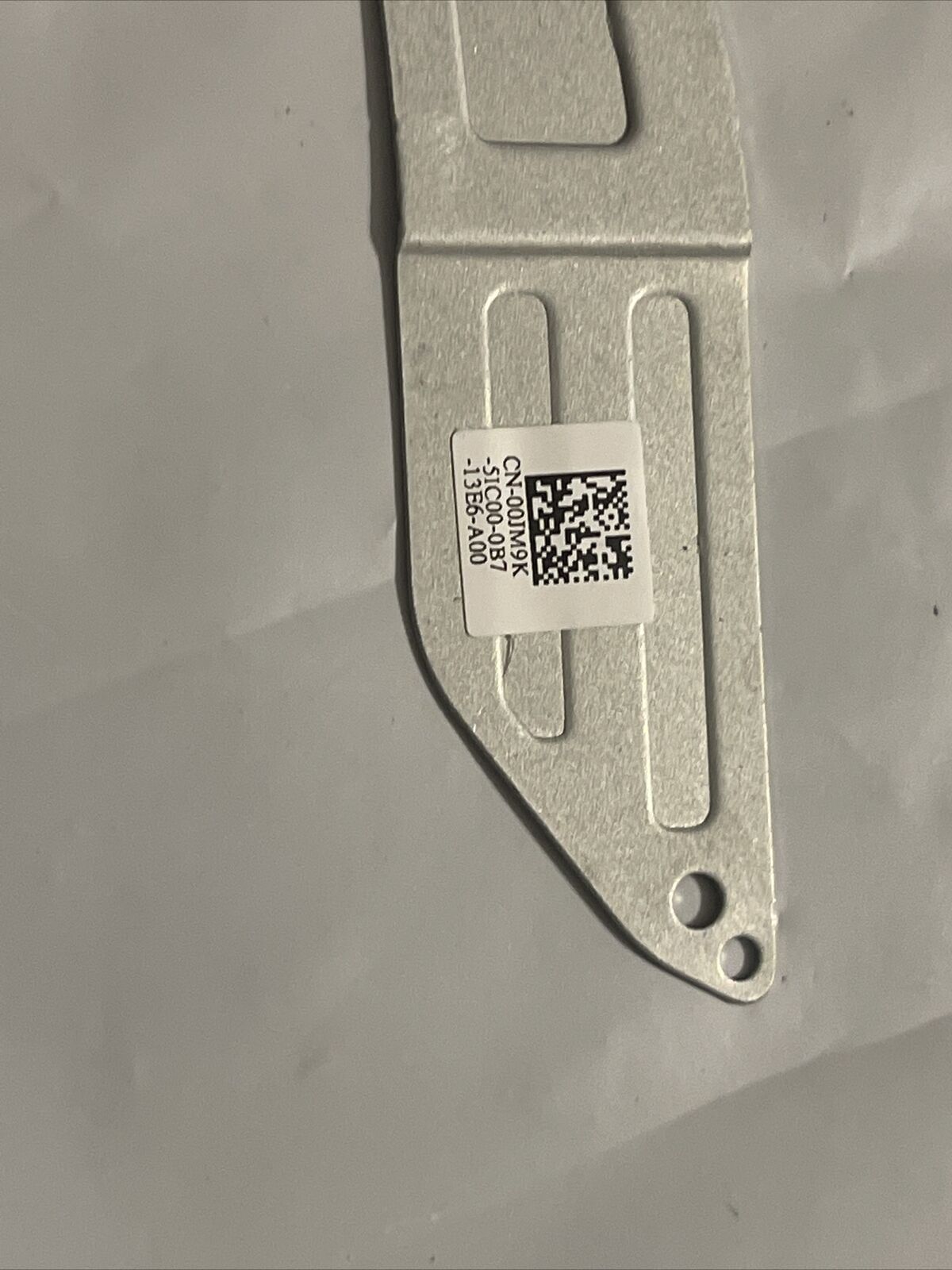 Dell XPS 15 7590 9570 Precsion 5530 Screen NIC Lock Bracket 0JM9K 00JM9K