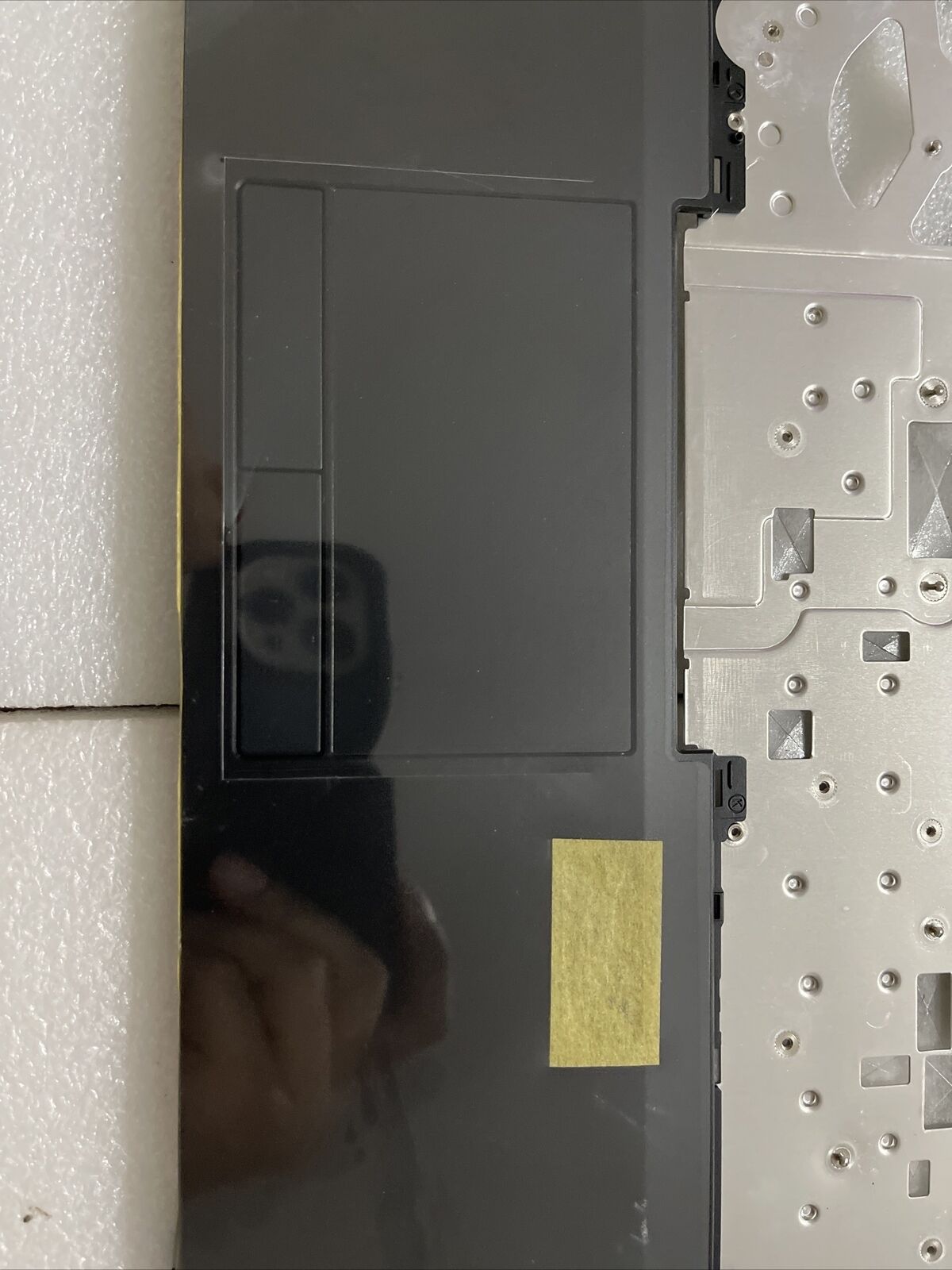 Dell Latitude 15 E5570 Precision 3510 Palmrest Touchpad Speakr A151N6 MM40T H1A1