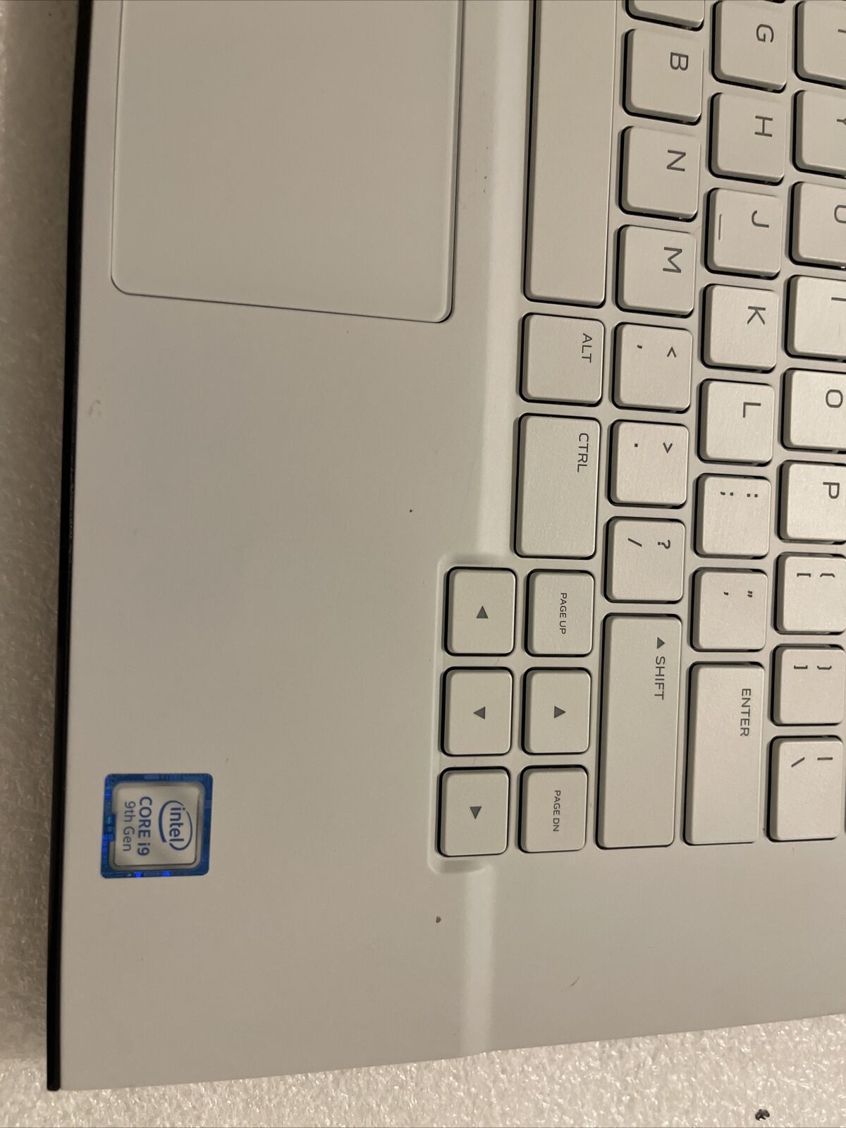 GENUINE Alienware M15 R2 Palmrest Keyboard Speakers / Extras MVM8D 0MVM8D H2 H2