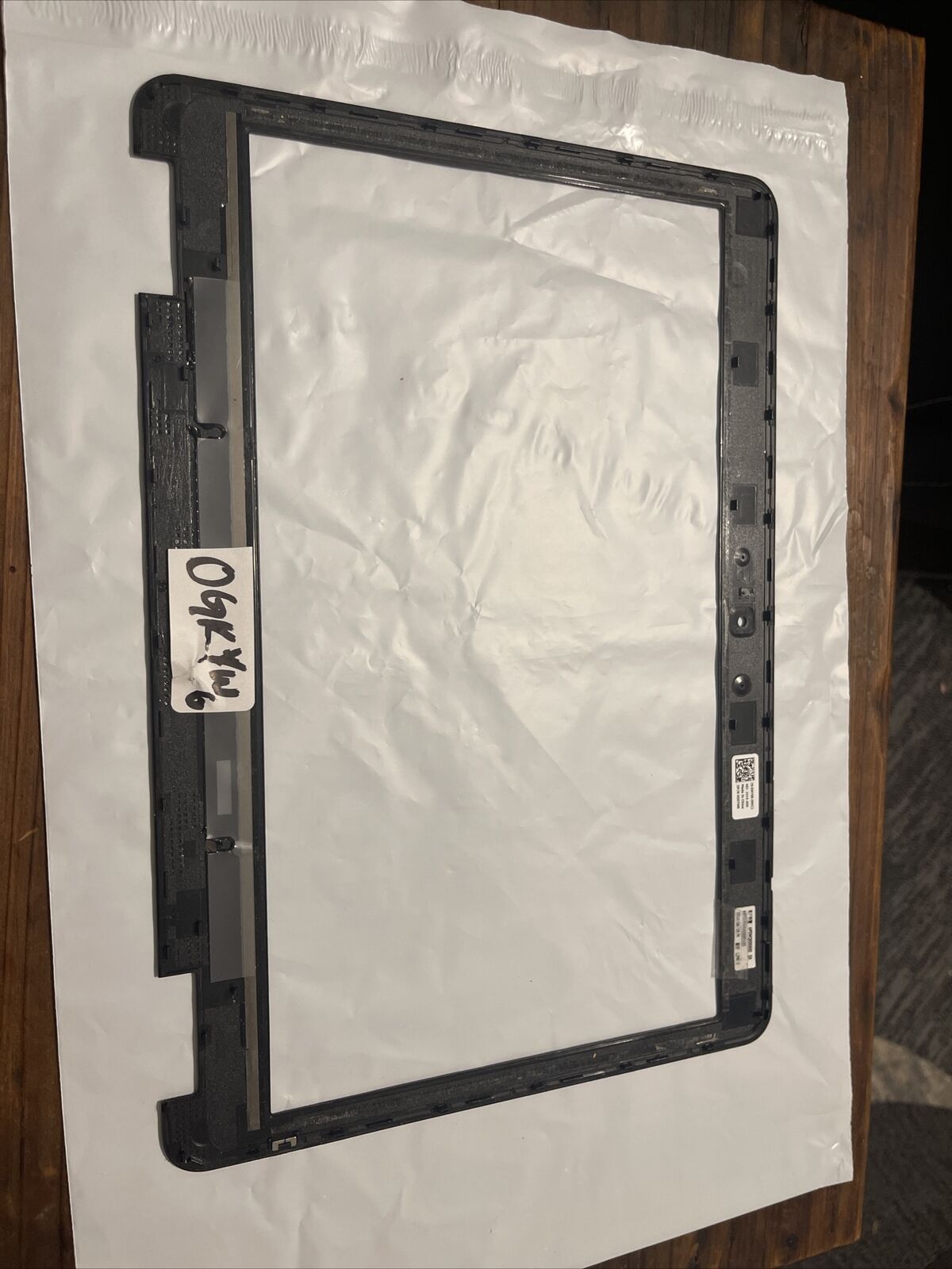 Genuine Dell Latitude 5440 E5440 Laptop LCD Front Bezel Black GKYW6 0GKYW6 N3