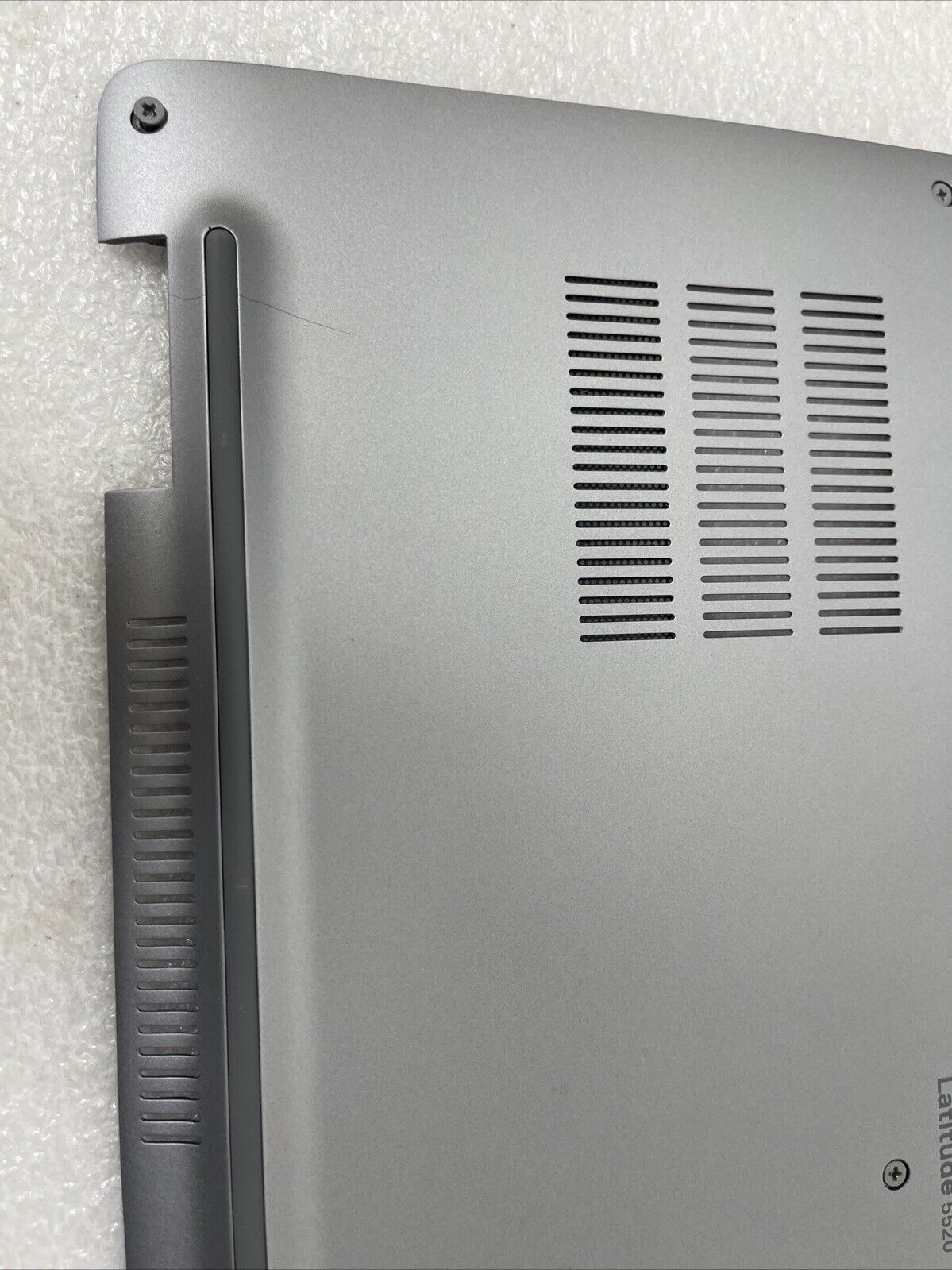 Genuine Dell Latitude 5520 Silver Bottom  Base Cover Lower 03C21P 3C21P NG T8