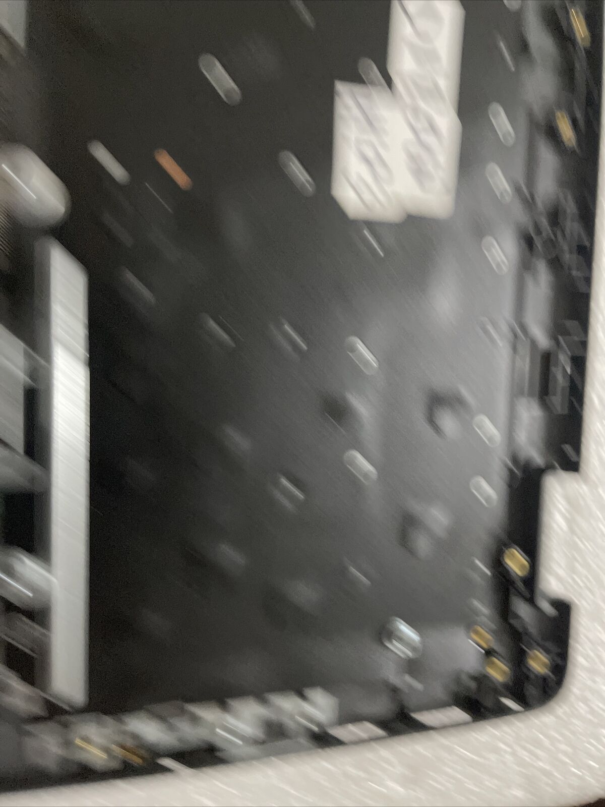 Dell Latitude 3540  Palmrest US English keyboard DVR0W 0DVR0W H1 P5 damage Broke