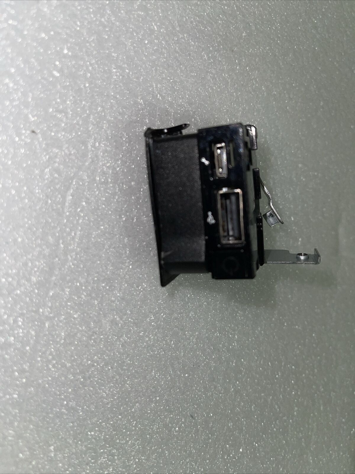 Oem Dell Poweredge R640 Right Ear  C6KXV K48J9 0K48J9 U1 Dented See pics