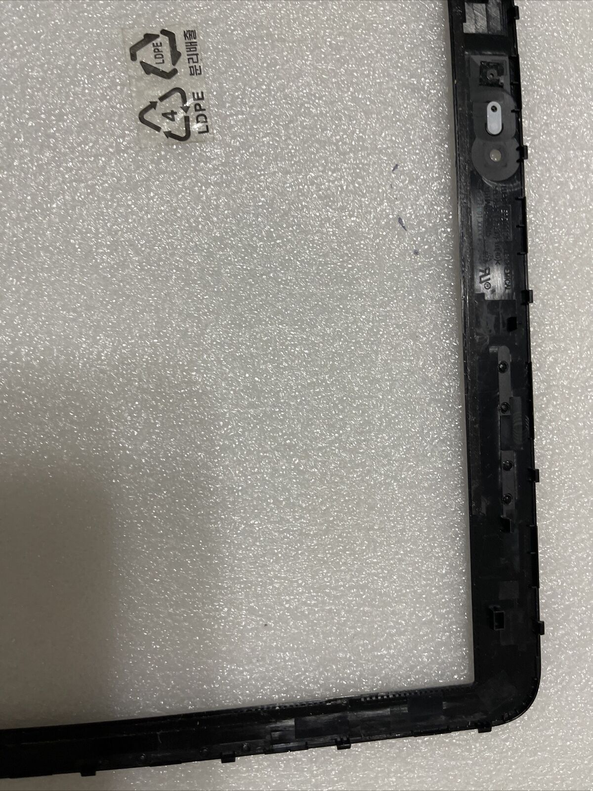 Genuine Dell Latitude 3300 13.3 Touchscreen Front Trim LCD Bezel RCM38 0RCM38 N6