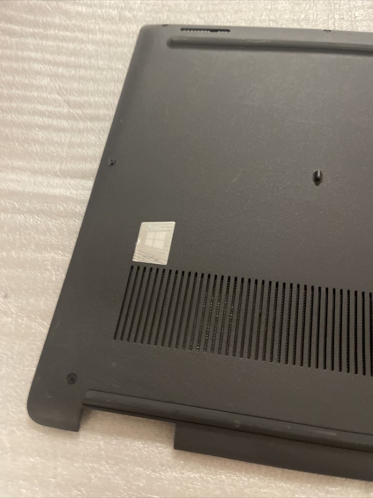 Genuine Dell Latitude 3520 15.6" Bottom Base Case Cover WMNWX 0WMNWX  C4 Dented