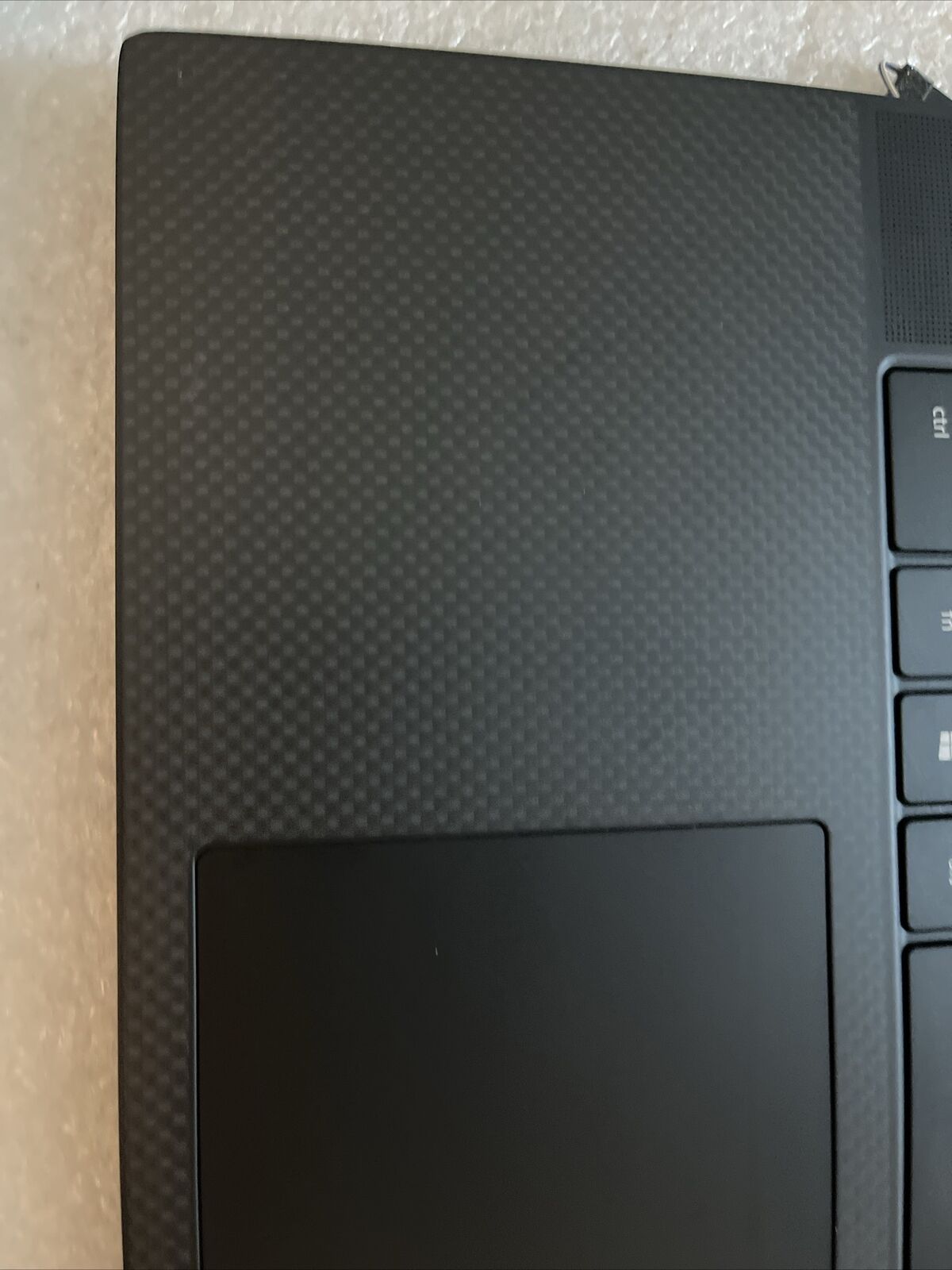 Dell XPS 9730 Laptop Palmrest Backlit US English Keyboard Speakers KD9RF S2 P5