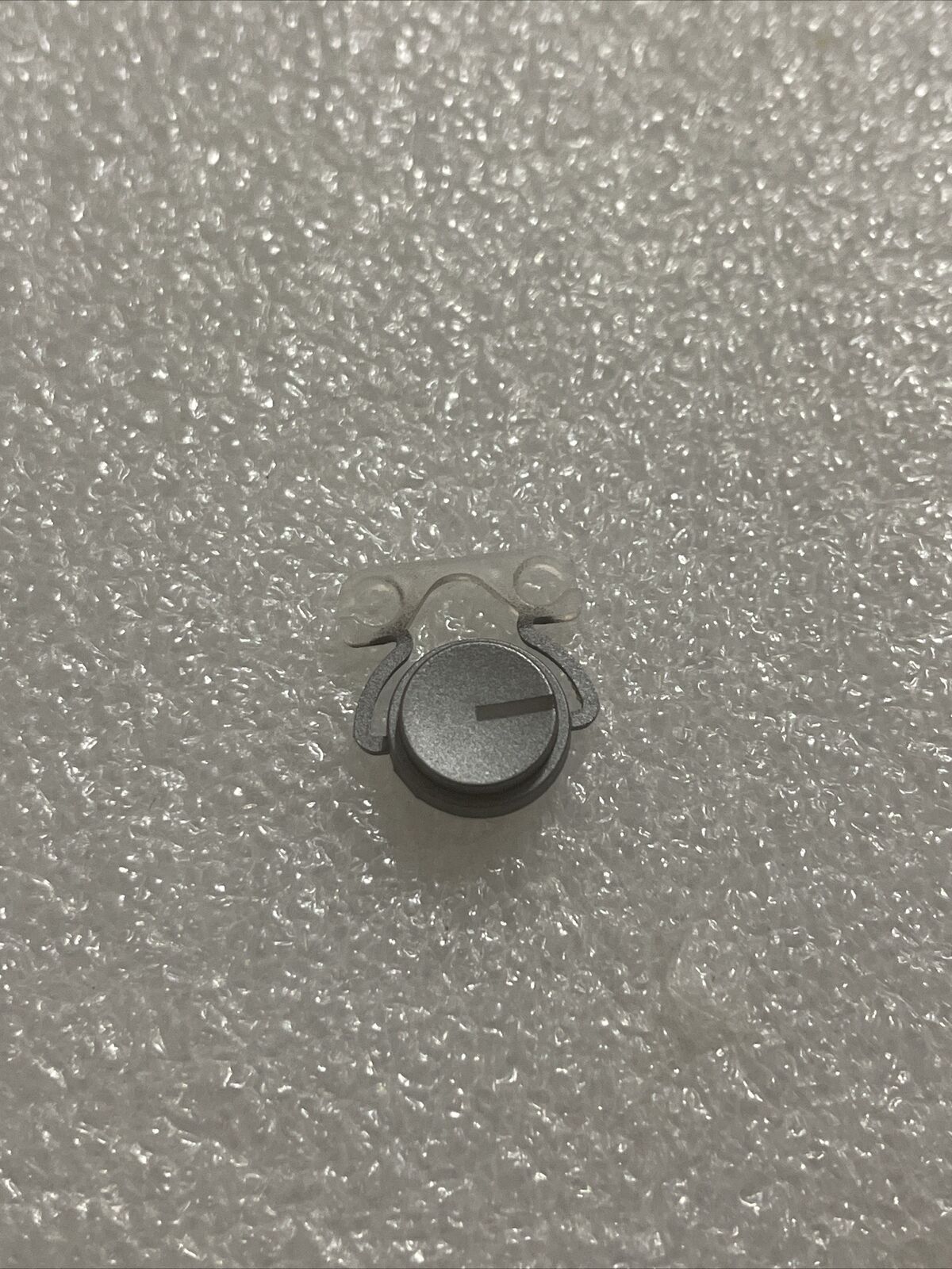 Genuine Dell Latitude  7400 Plastic Power Button Cover gray 762CW 0762CW N1 B1