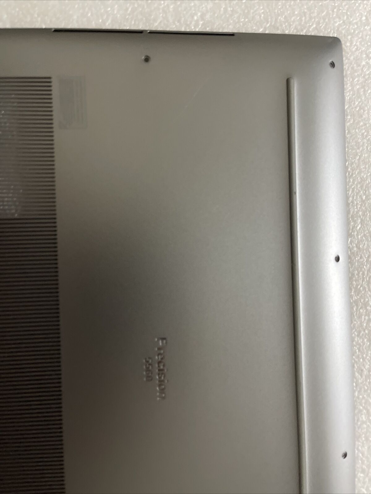 GENUINE DELL PRECISION 5560 BOTTOM COVER WITH AUDIO PORT Silver 9RFWJ 9RFWJ H6C4