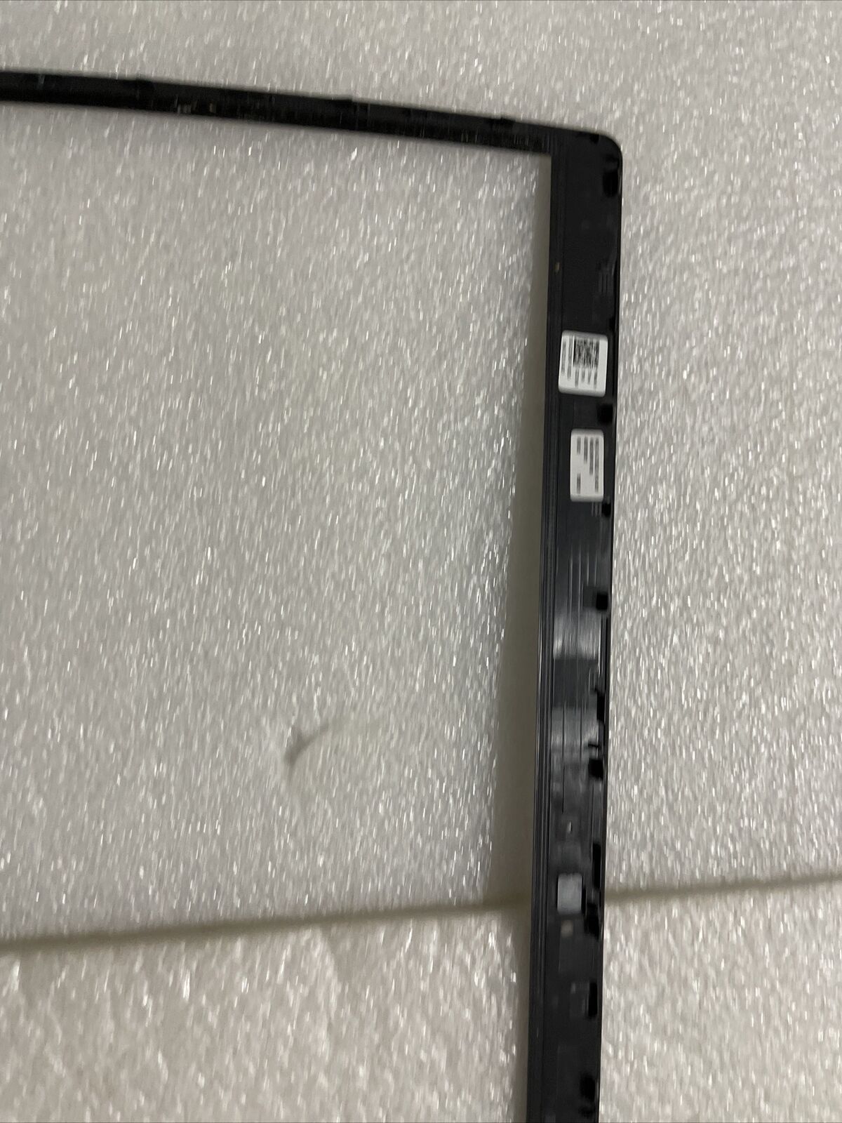 Dell Latitude 3510 P101F LCD Bezel GCK6R 0GCK6R H2N3 Missing Hinge Cover