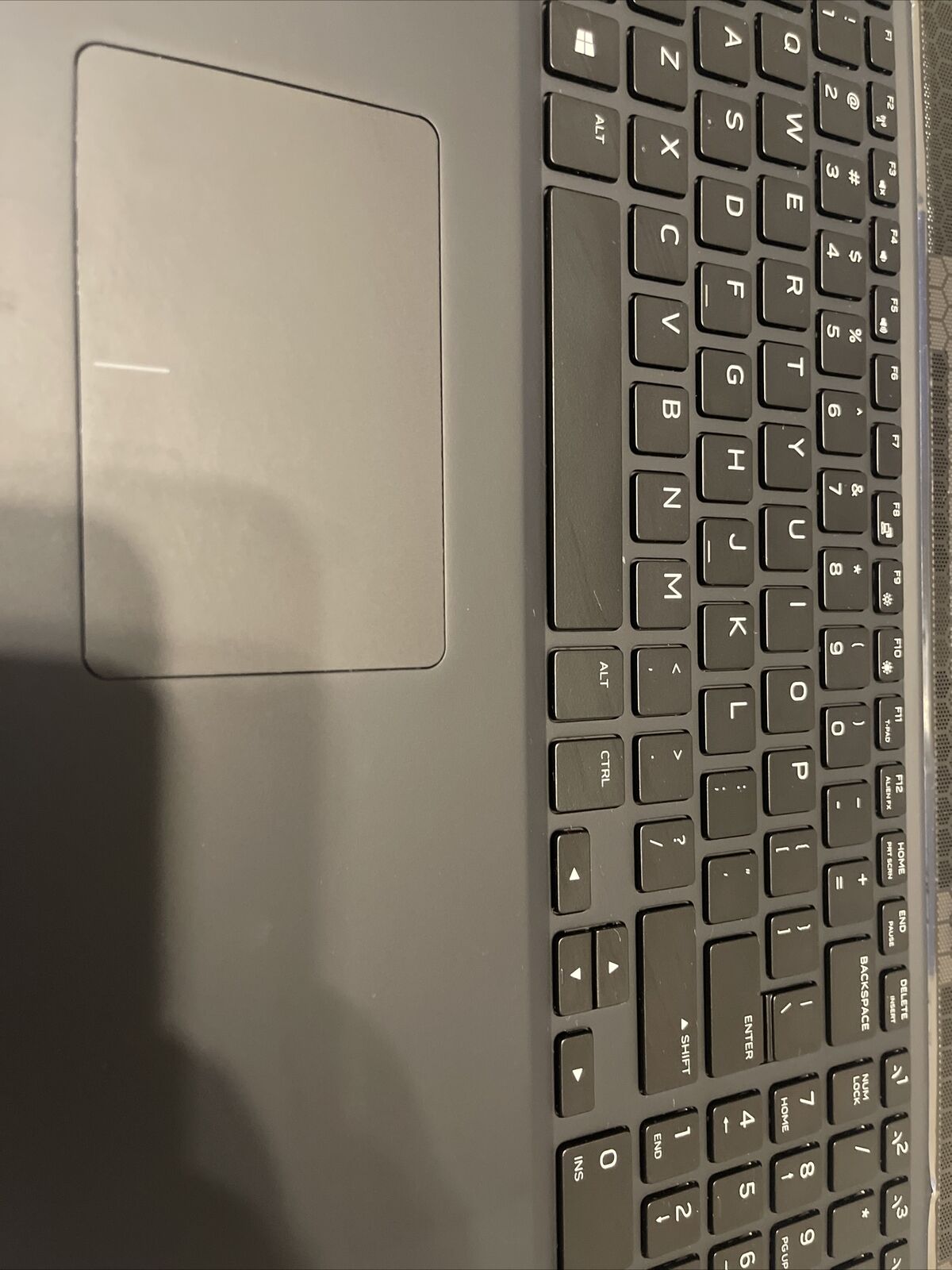 Genuine Dell Alienware M17 Laptop Palmrest Top Cover Assembly GYGKG 0GYGKG P4 T1