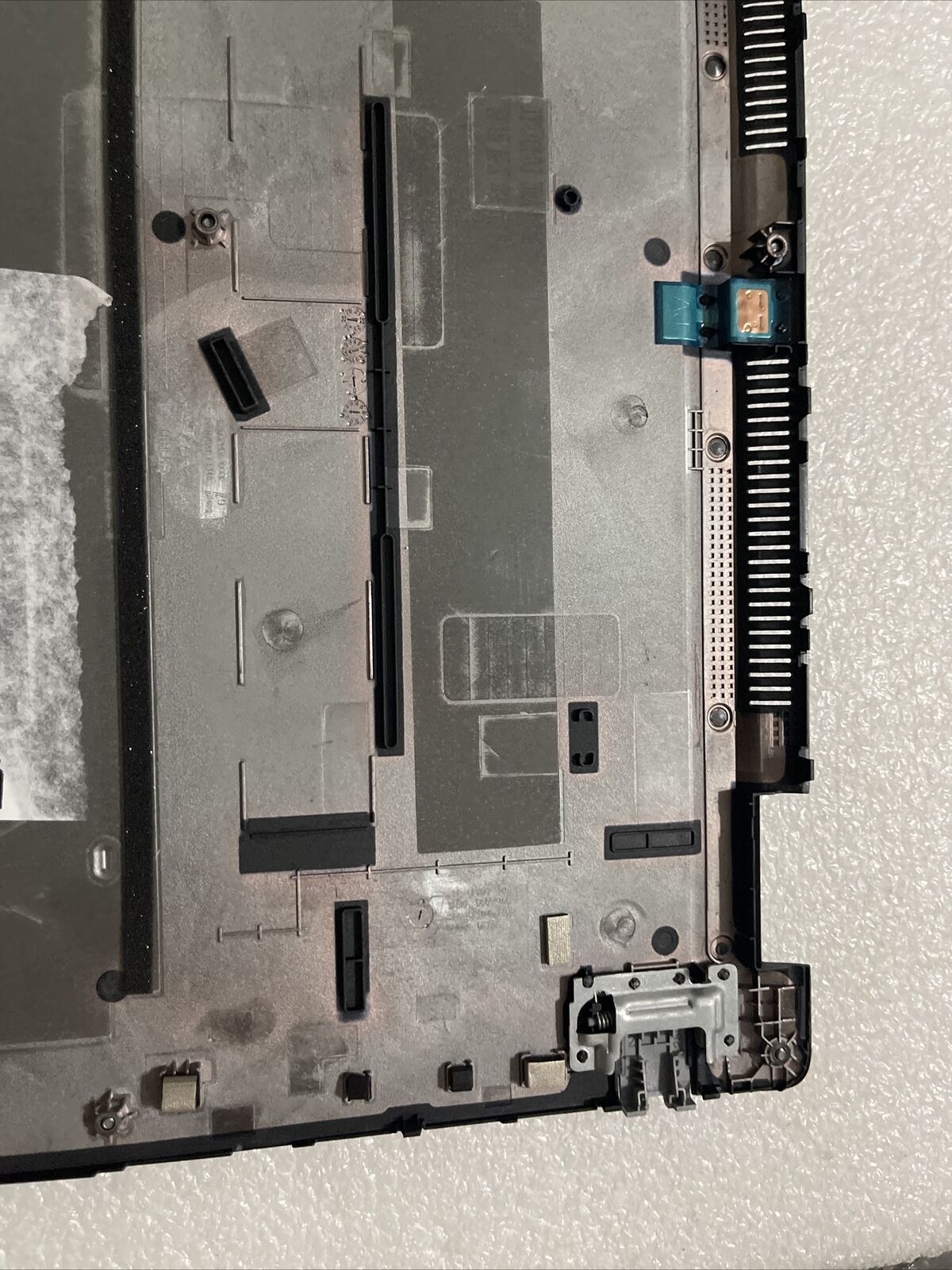 Genuine Dell Latitude 5530 E5530 Bottom base cover  96V58 VKCX6 H1 C1