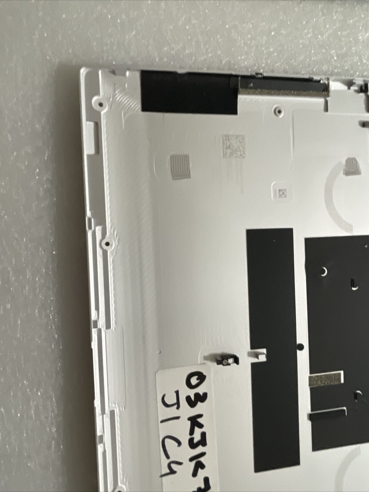 Genuine Dell Xps 9300 Lower Base Bottom Case Cover 3KJK7 03KJK7 J1 C4 Grade B
