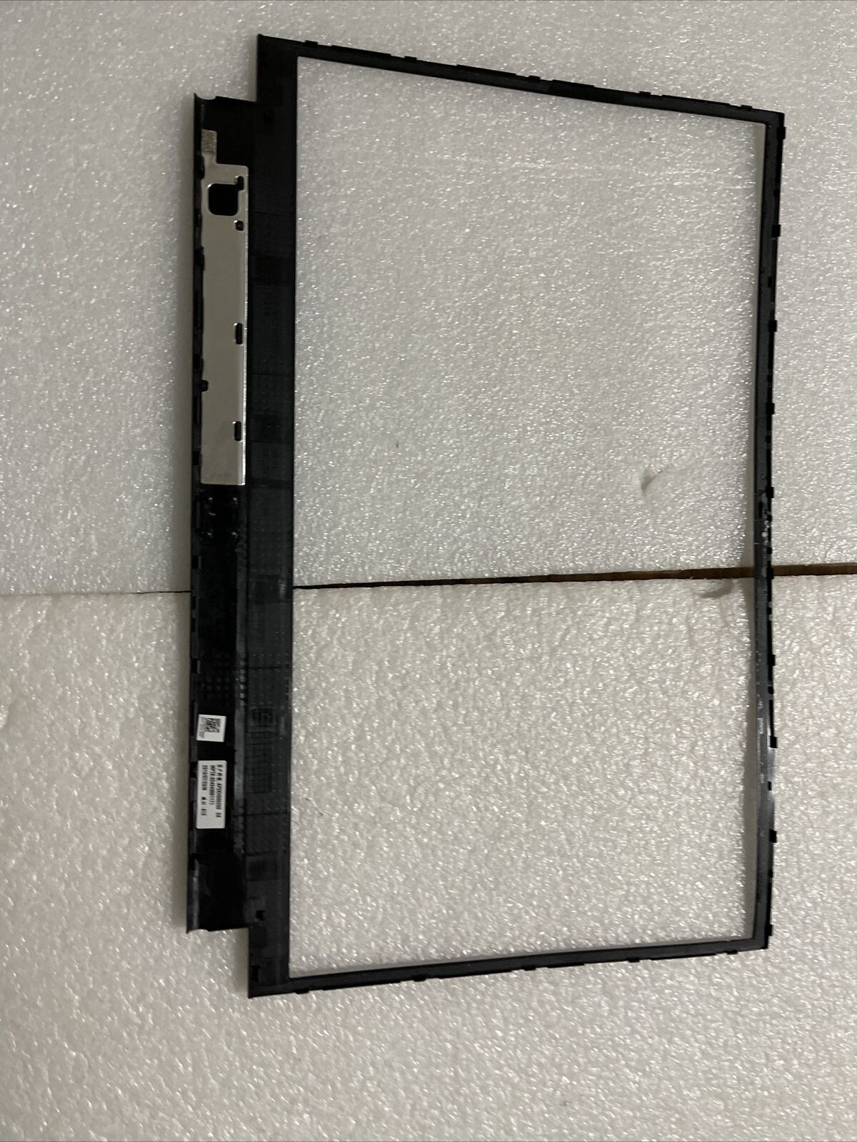 Genuine Dell Alienware M15 R2 Laptop LCD Front Bezel Cover  075D23 75D23 H1 N3