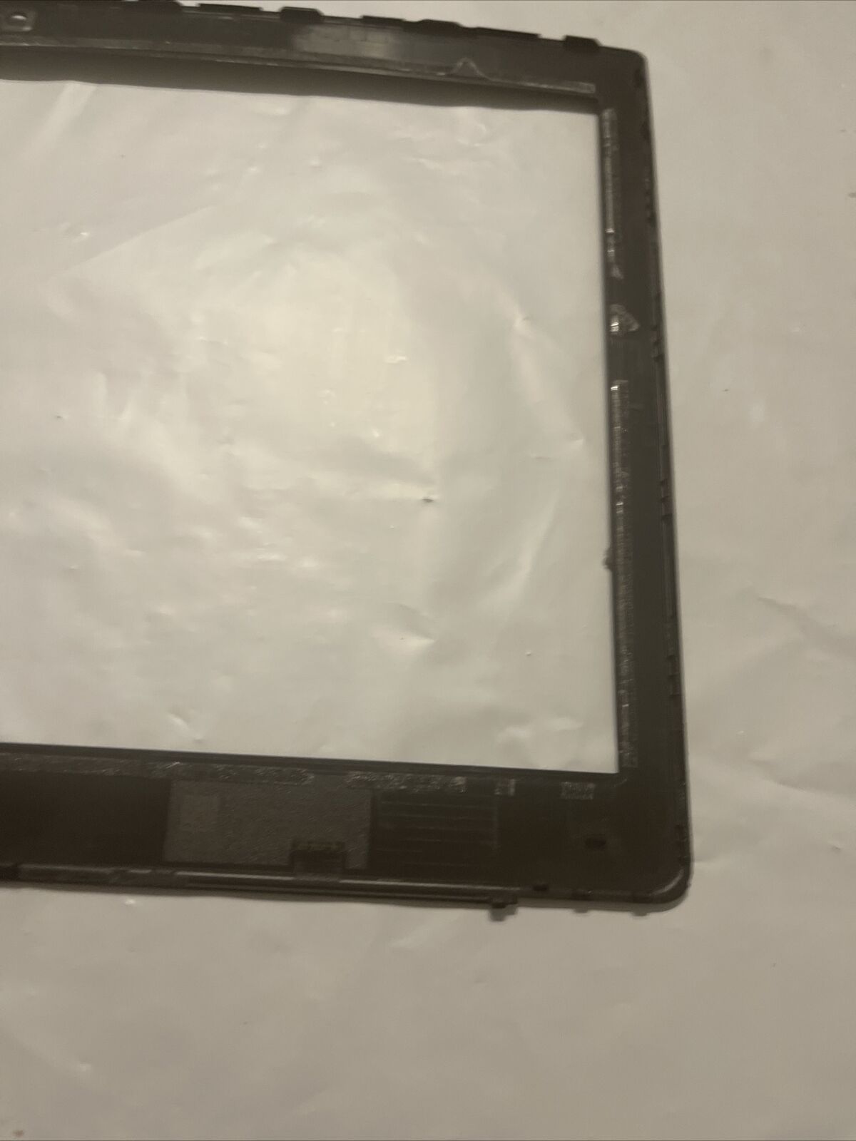 OEM Dell Latitude 7280 LCD Display Bezel Trim Webcam Port P/N 1FP3H 01FP3H N3
