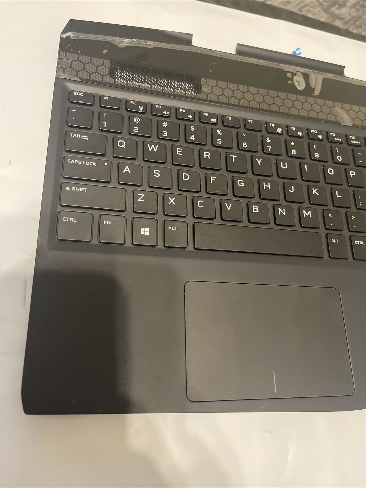 Genuine Dell Alienware M15 15.6" Laptop Palmrest Touchpad Keyboard VNPDJ P4 T4