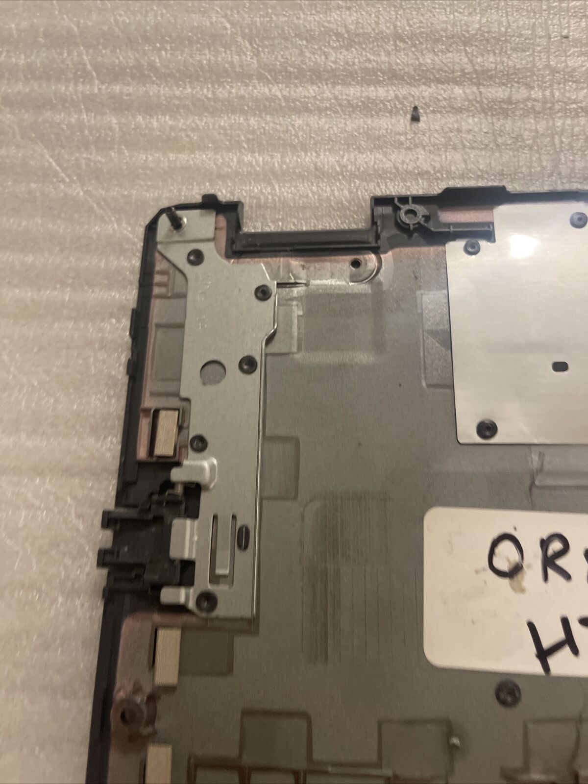 Genuine Dell Vostro 3400 / P132G Laptop Bottom Case P/N RX8DW / 0RX8DW H2 C4 B3