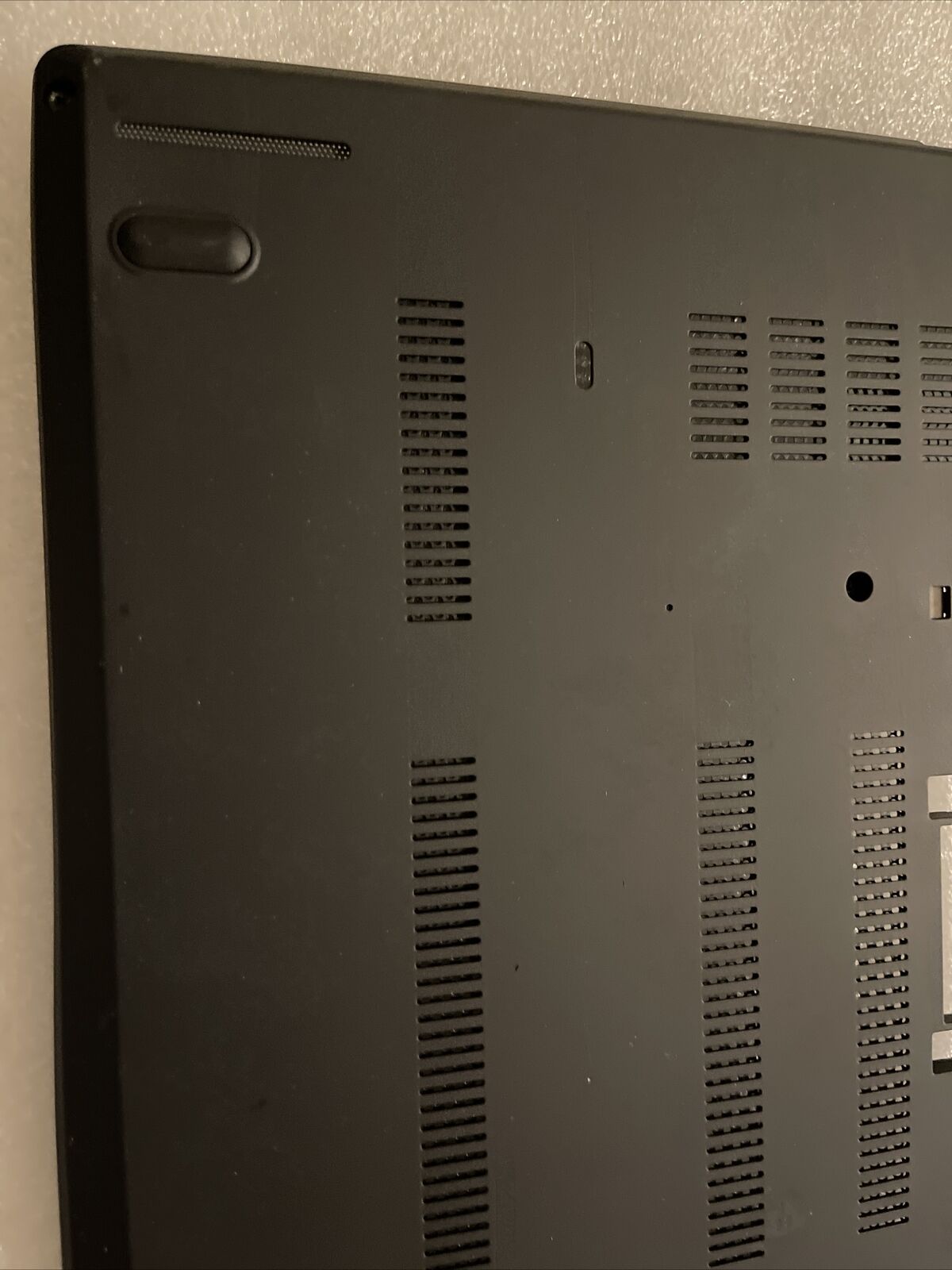 Genuine Lenovo ThinkPad T470 Bottom Base Cover AP12D000600 SCB0K37896 H1 N1