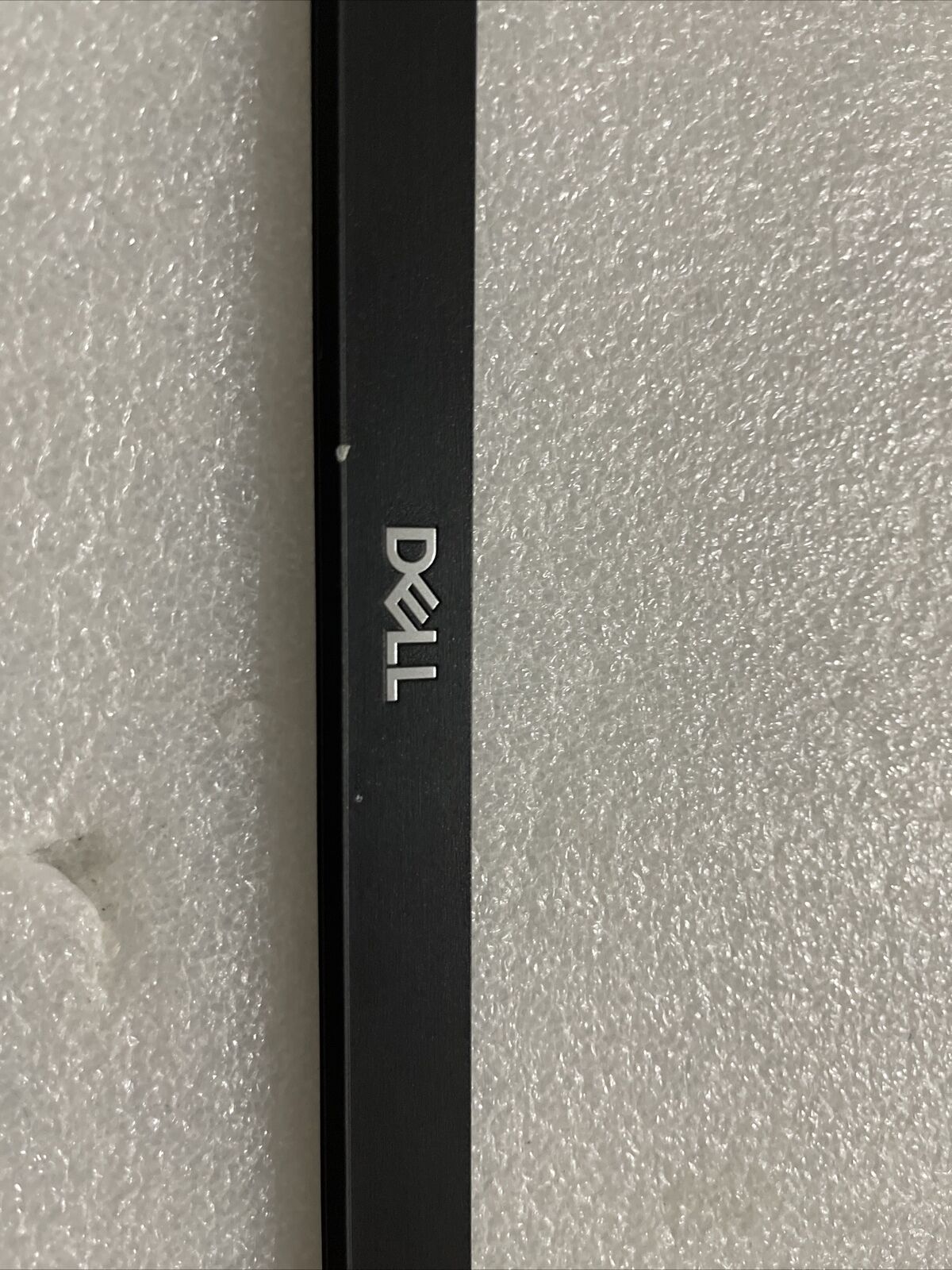 Genuine Dell Latitude 7490 LCD Trim Bezel w/Microphone Port  W40P2 0W40P2 N3