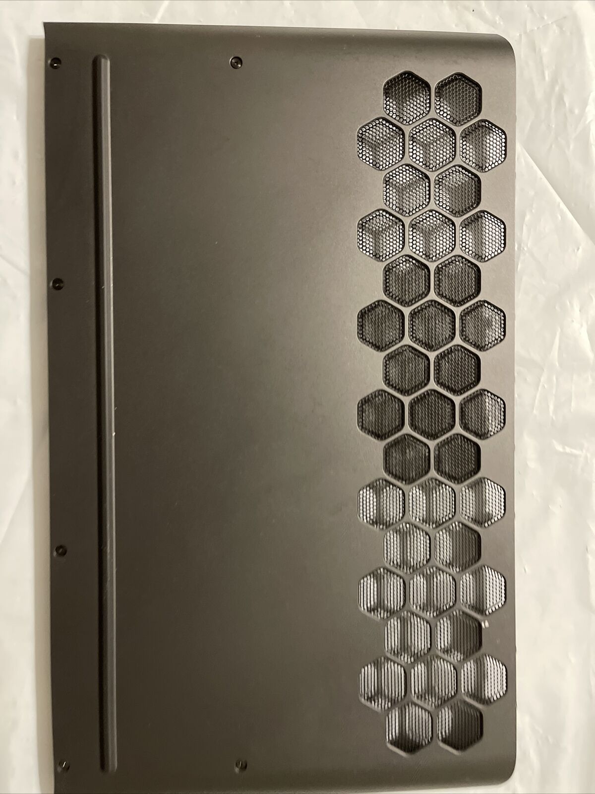 Genuine Dell Alienware Area-51 R2 Laptop Bottom Base Cover 62RH9 062RH9 B6