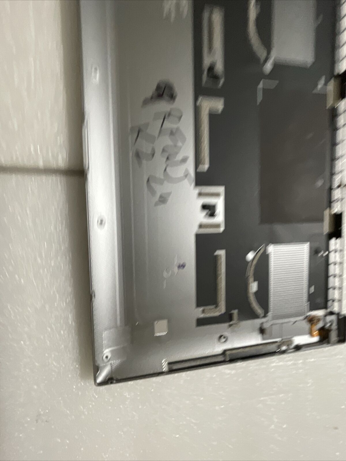 GENUINE DELL PRECISION 5560 BOTTOM COVER WITH AUDIO PORT Silver 9RFWJ 9RFWJ K2C4