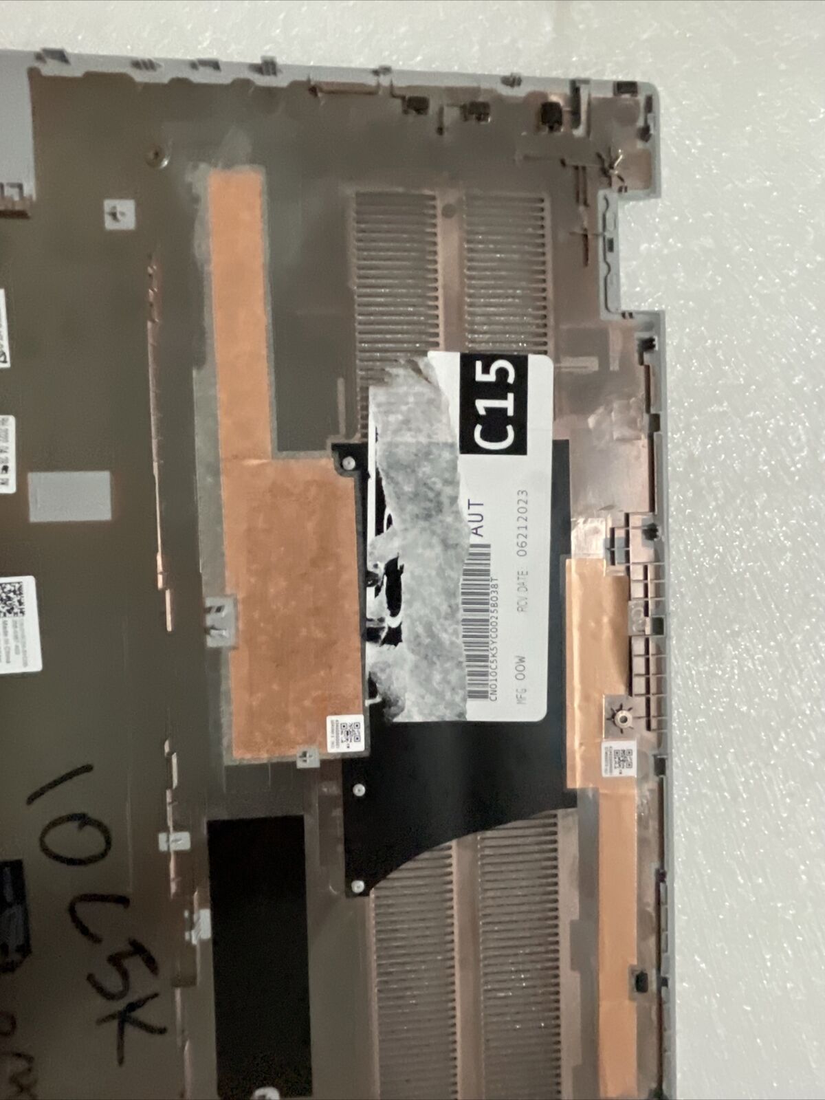 Genuine Dell Inspiron 16Pro 5620 5625 Bottom Cover Lower Case 010C5K 10C5K SP C4