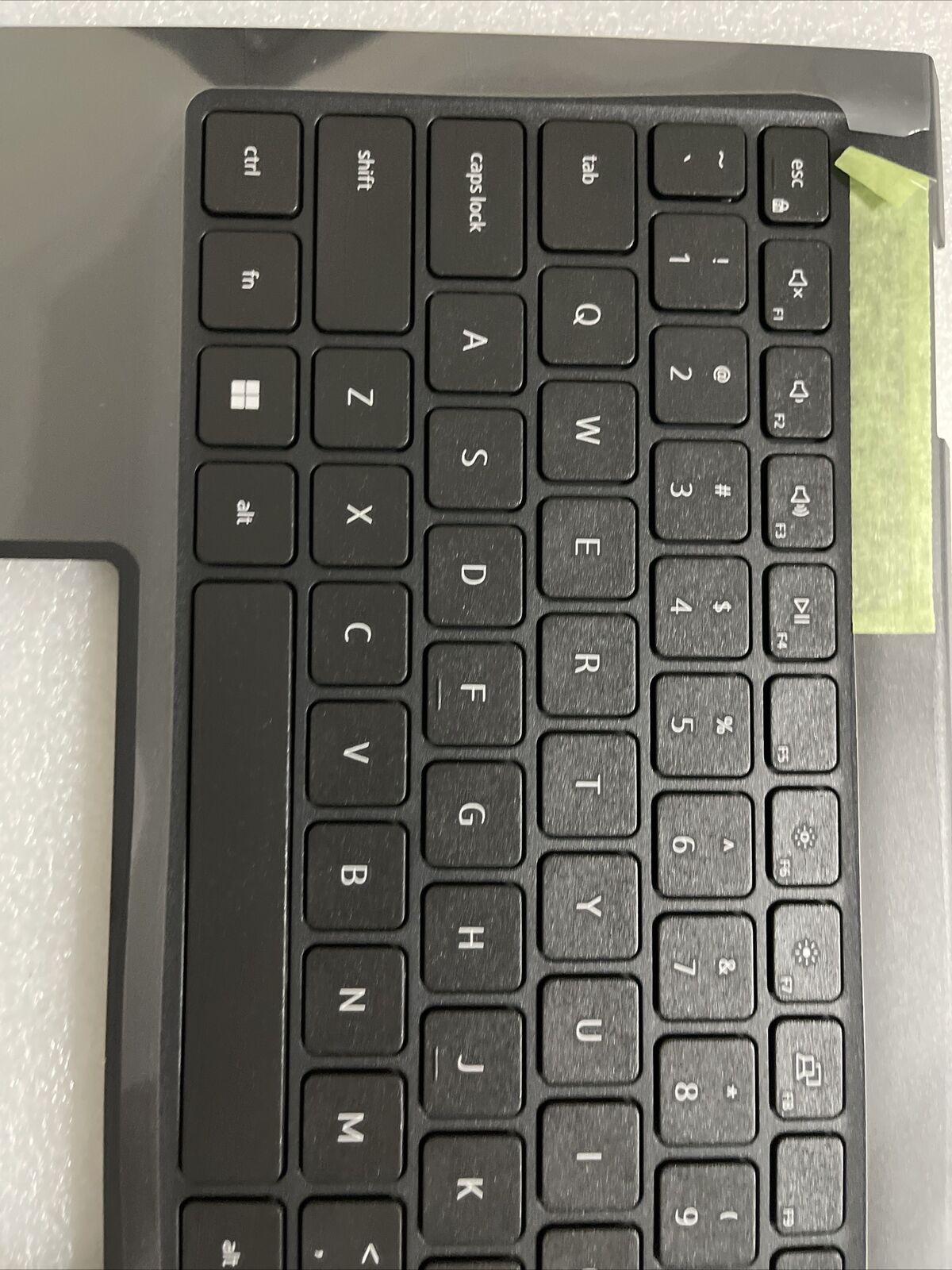 New Dell Inspiron 3510 3511 3515 Palmrest US Eng Non Backlit Keyboard 54WVM N2H2