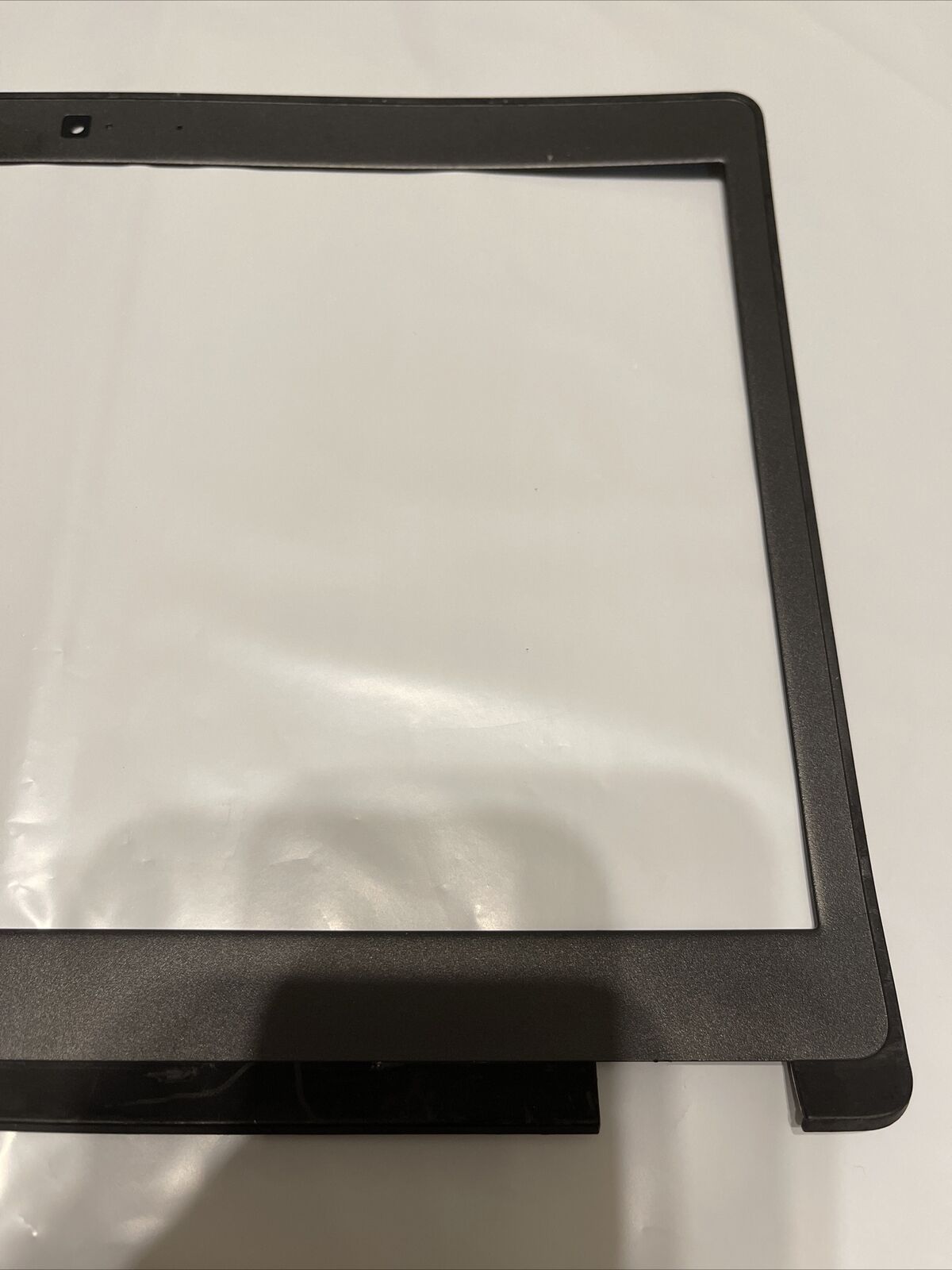 OEM Dell Latitude 5480 Laptop LCD Bezel Webcam Port LED Grade B P/N YWV2C N1