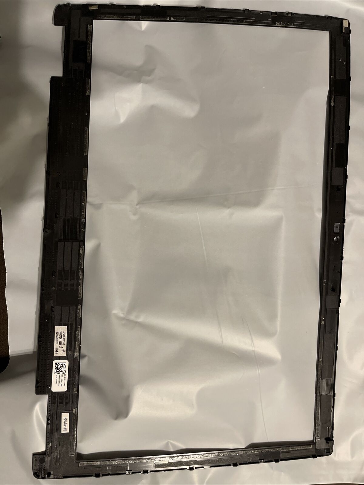 Genuine Dell Precision 7730 7740 17.3" LCD Front LCD  Bezel 700P7 0700P7 N4