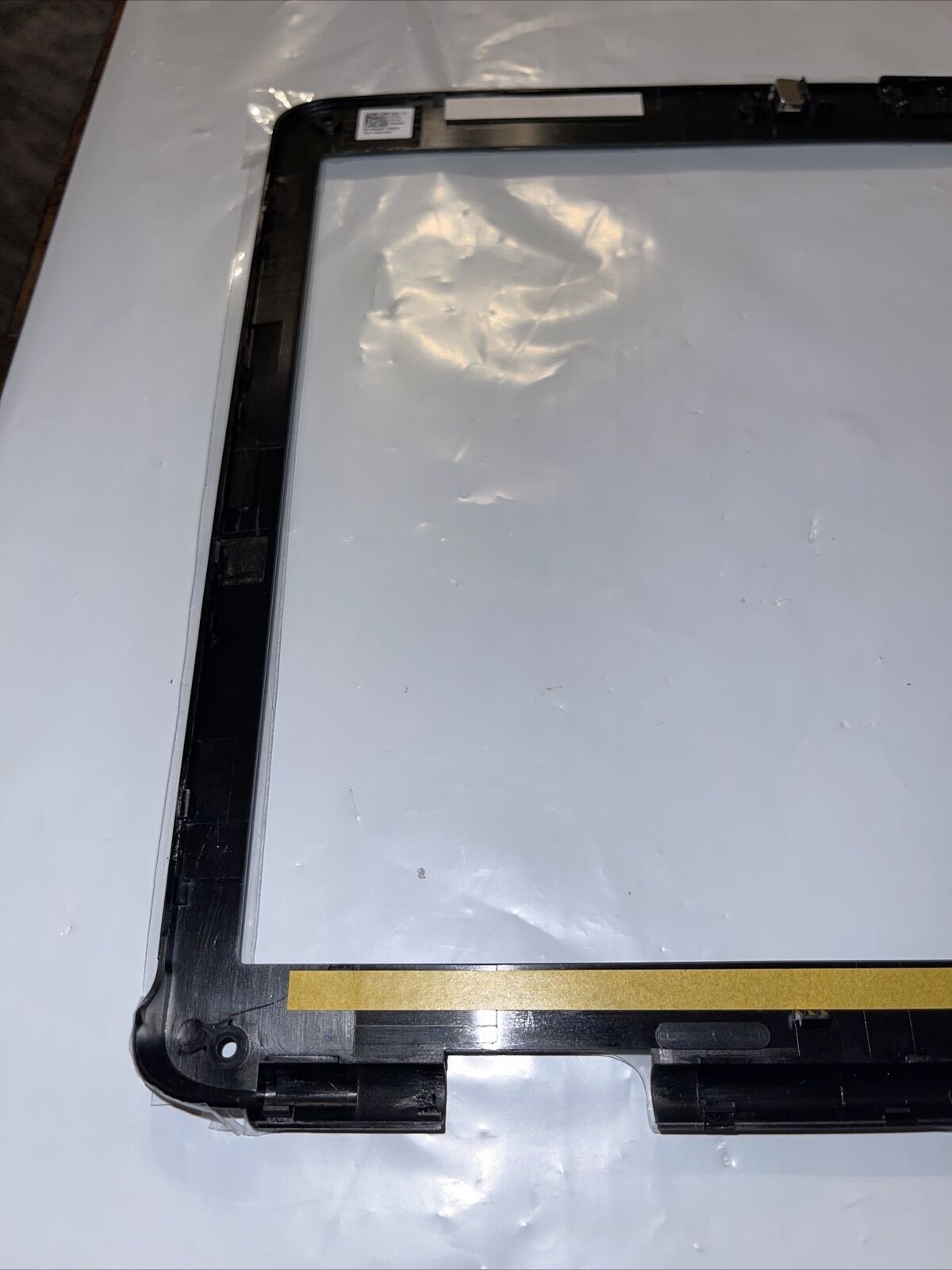 New Genuine Dell Inspiron LCD Front Bezel Cover 1545 1546 Shell 0N646J 0M685J H1
